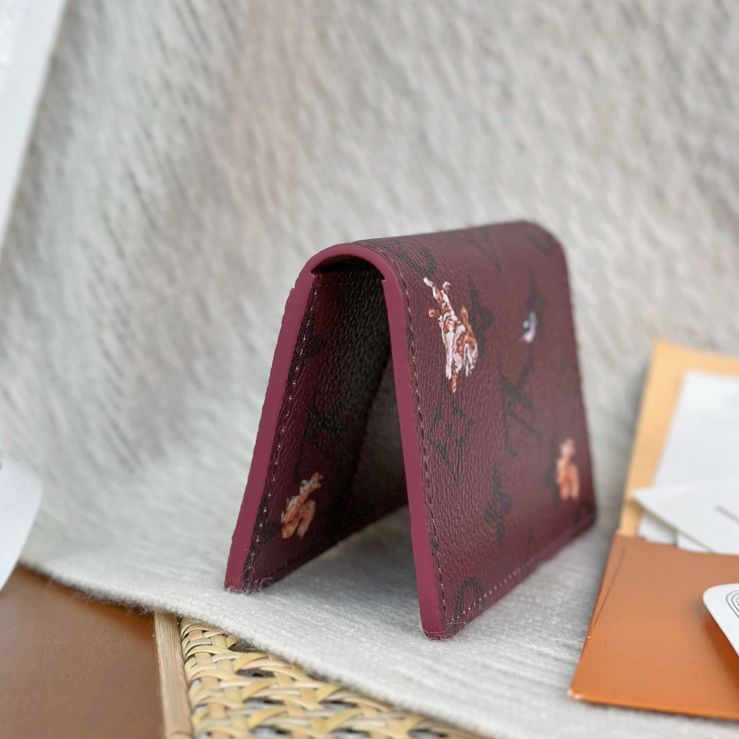 Louis Vuitton Passport Cover  M27021 - DopestKickz