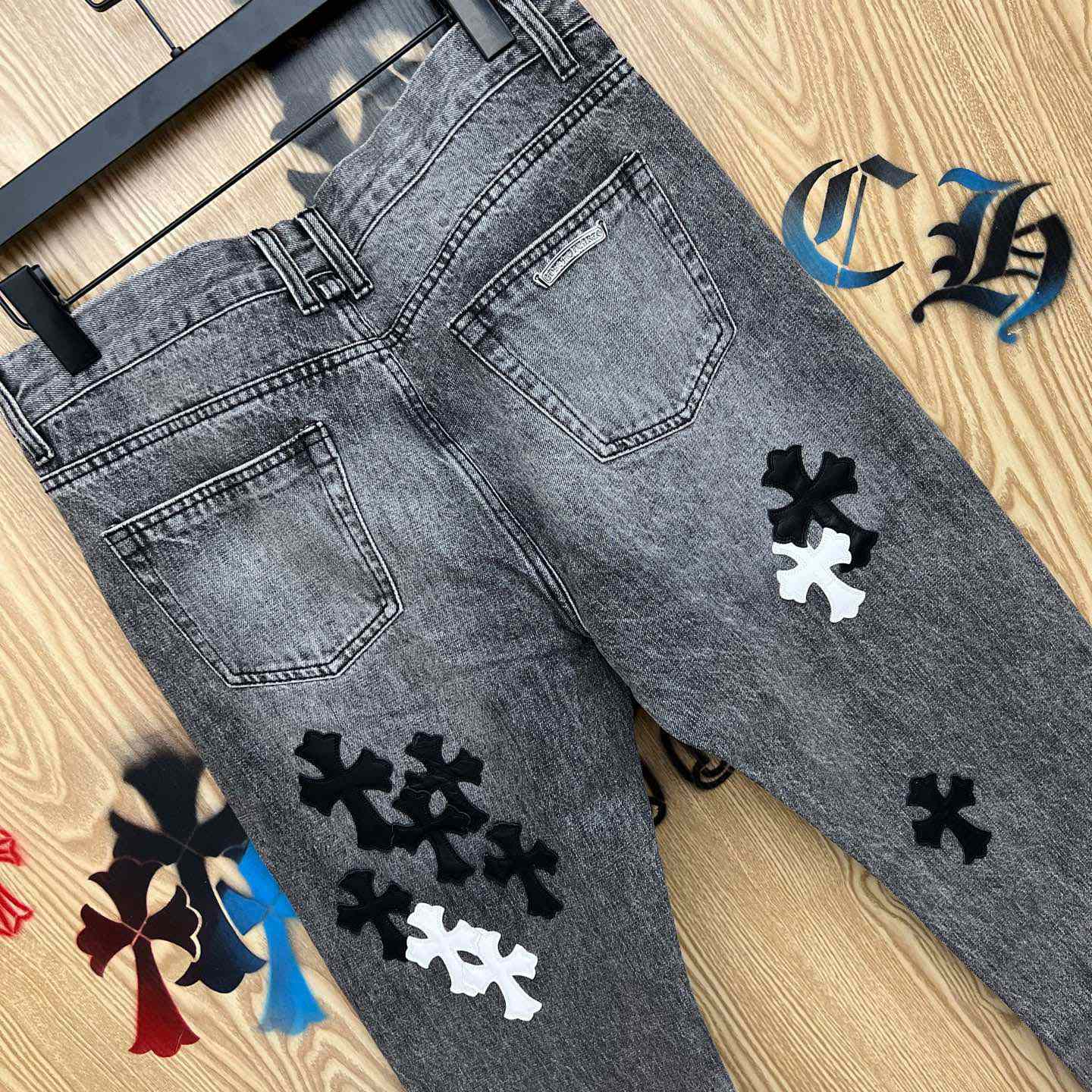Chrome Hearts Cross Patch Fleur Knee Jeans - DopestKickz