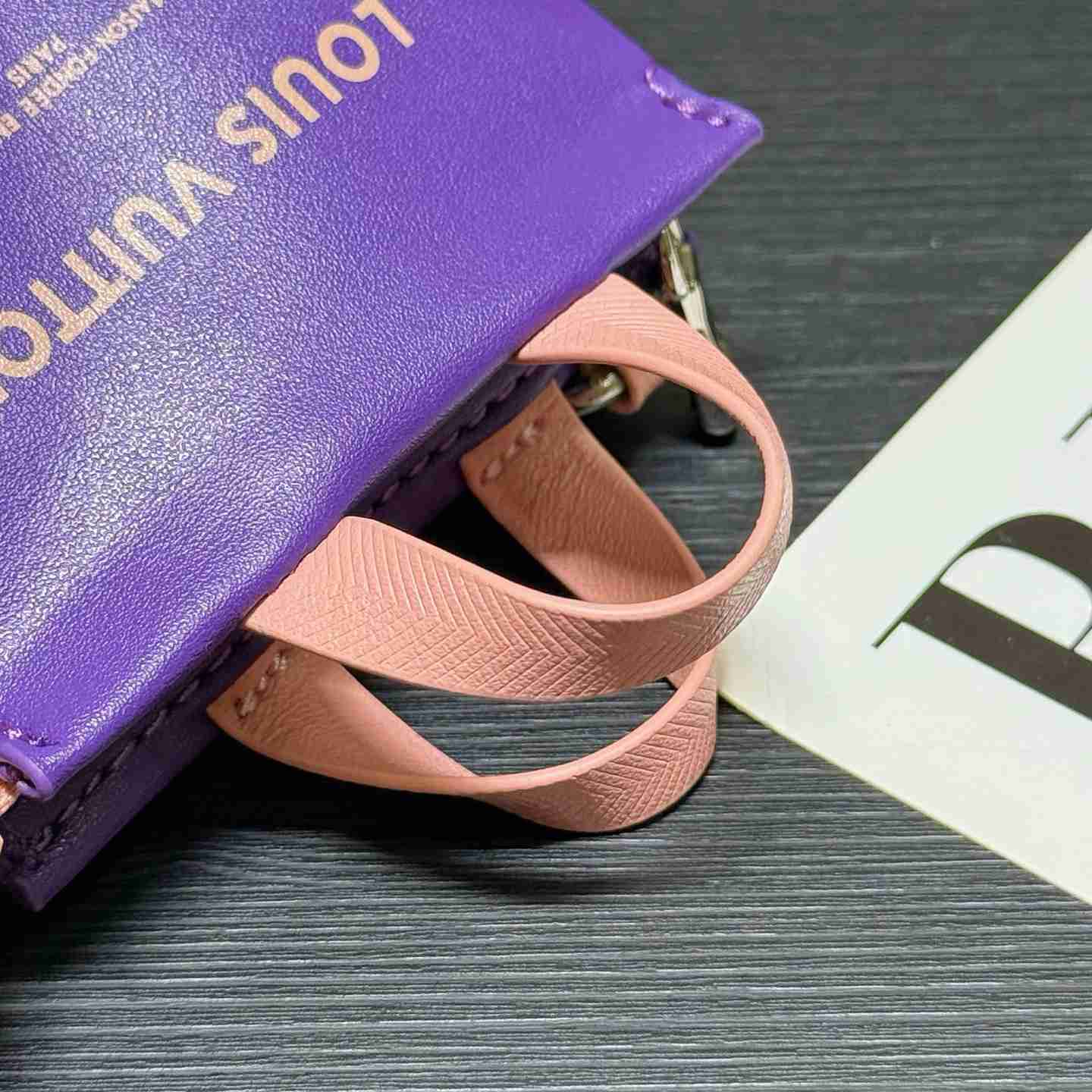 Louis Vuitton LV Mini Shopper Bag Charm M03121 - DopestKickz