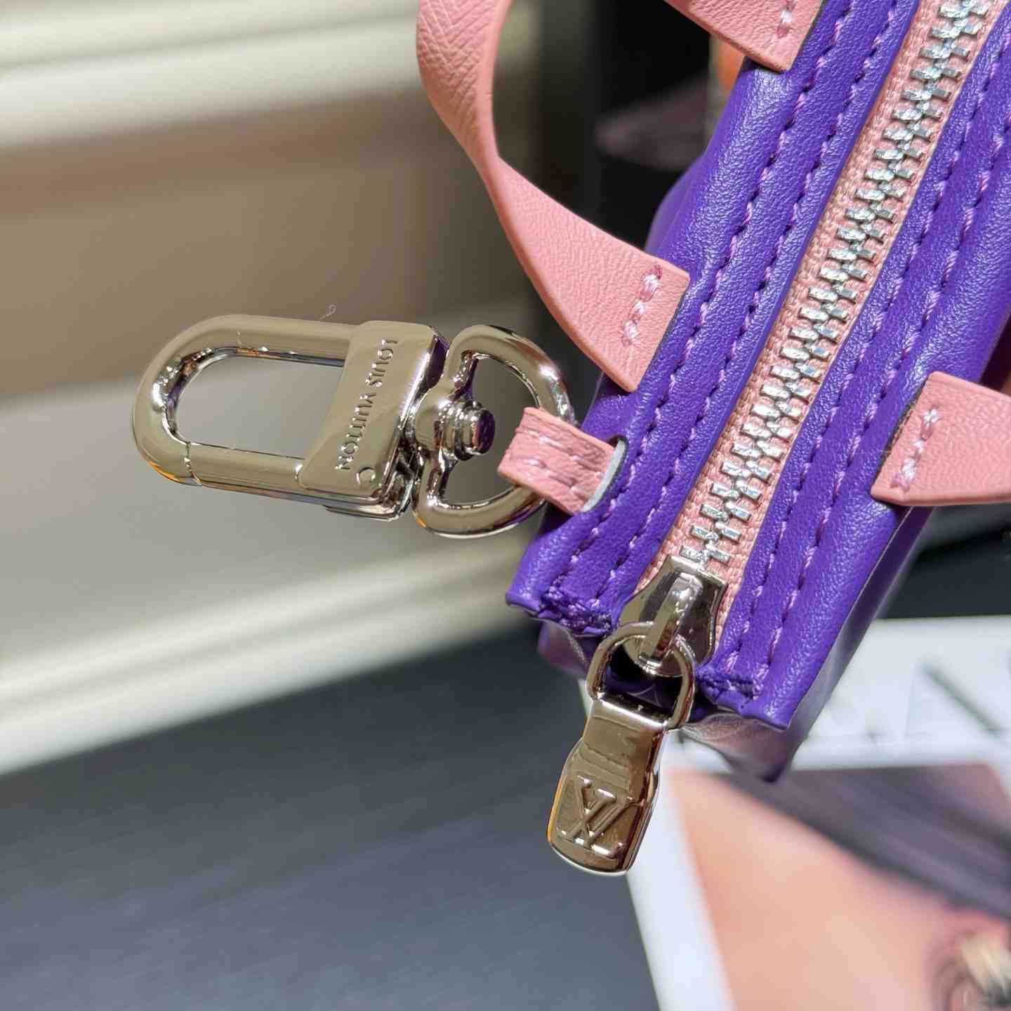 Louis Vuitton LV Mini Shopper Bag Charm M03121 - DopestKickz