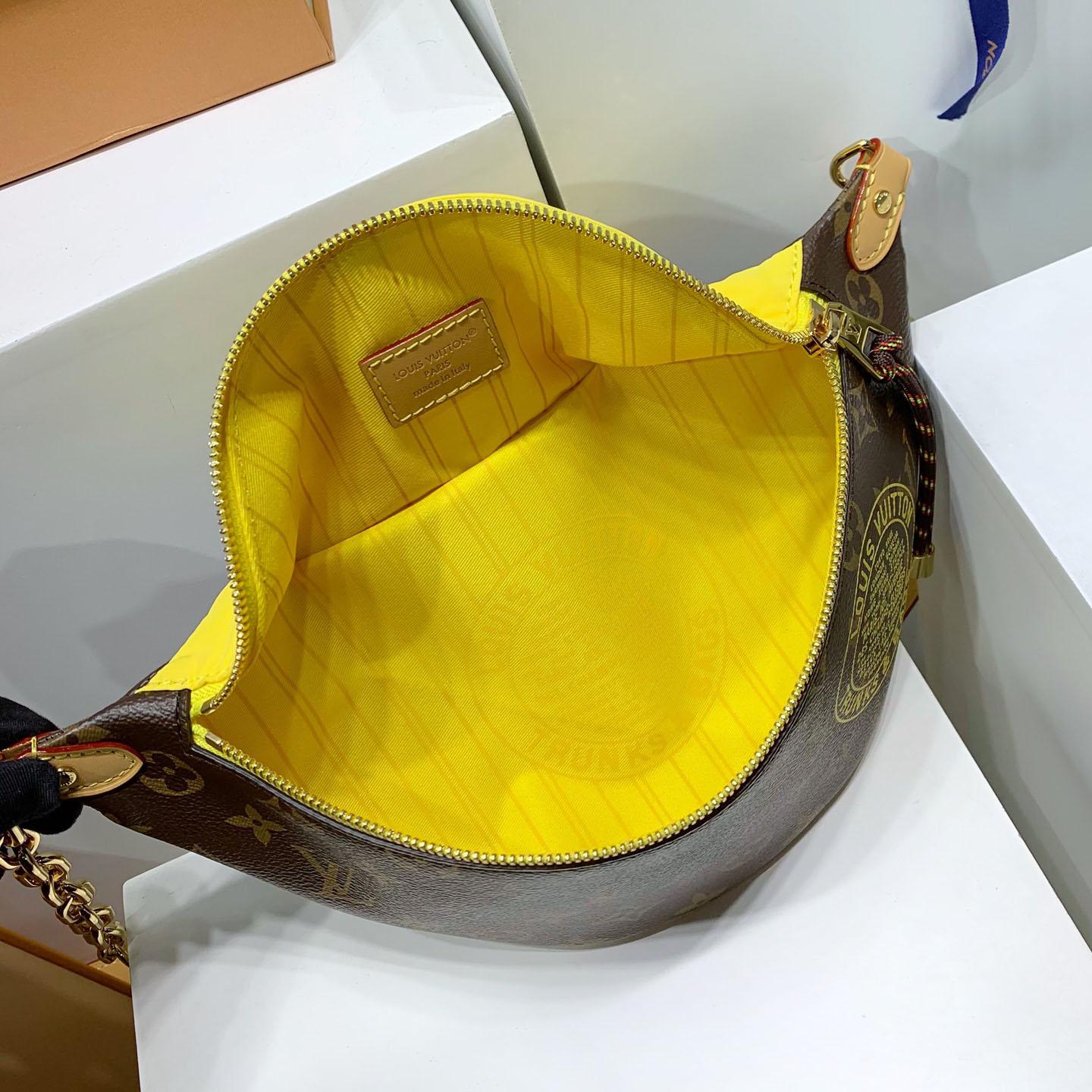 Louis Vuitton Bumbag M27237 - DopestKickz