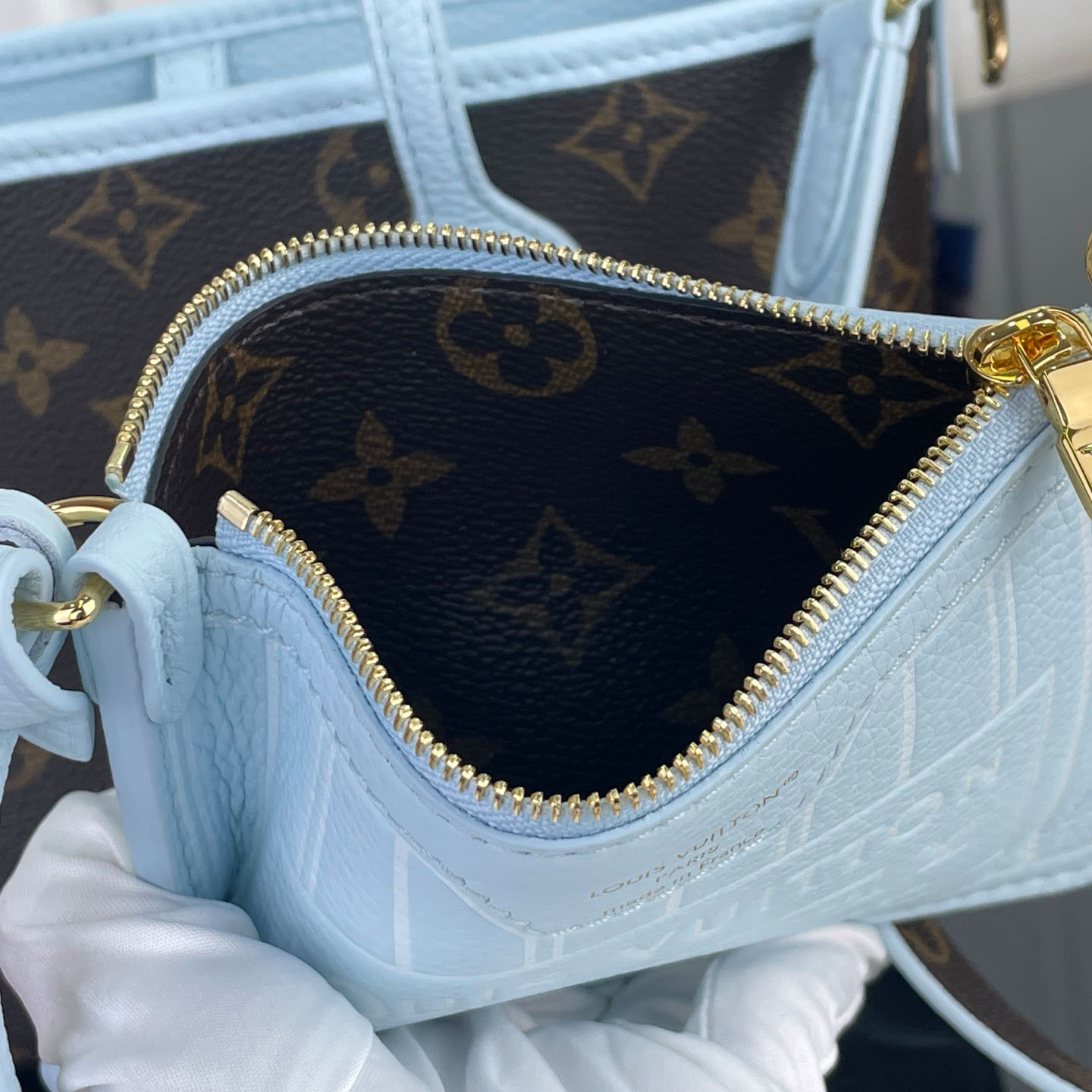 Louis Vuitton Neverfull Bandoulière Inside Out BB M28336 - DopestKickz