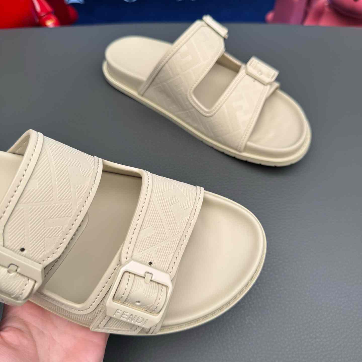 Fendi Feel Logo Sandals - DopestKickz