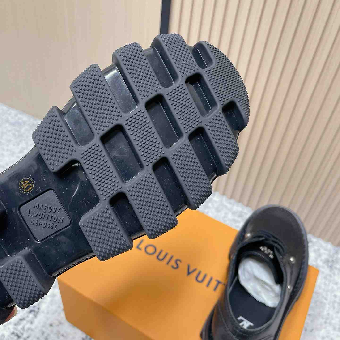 Louis Vuitton LV Checker Derby 1ACN3W - DopestKickz
