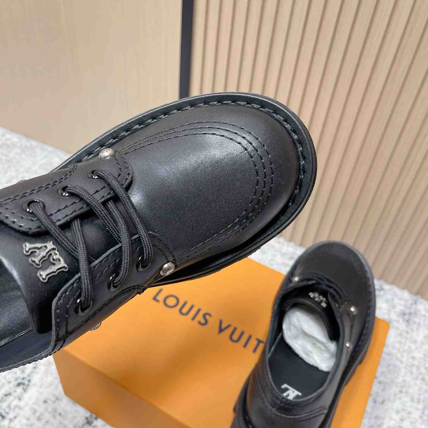 Louis Vuitton LV Checker Derby 1ACN3W - DopestKickz