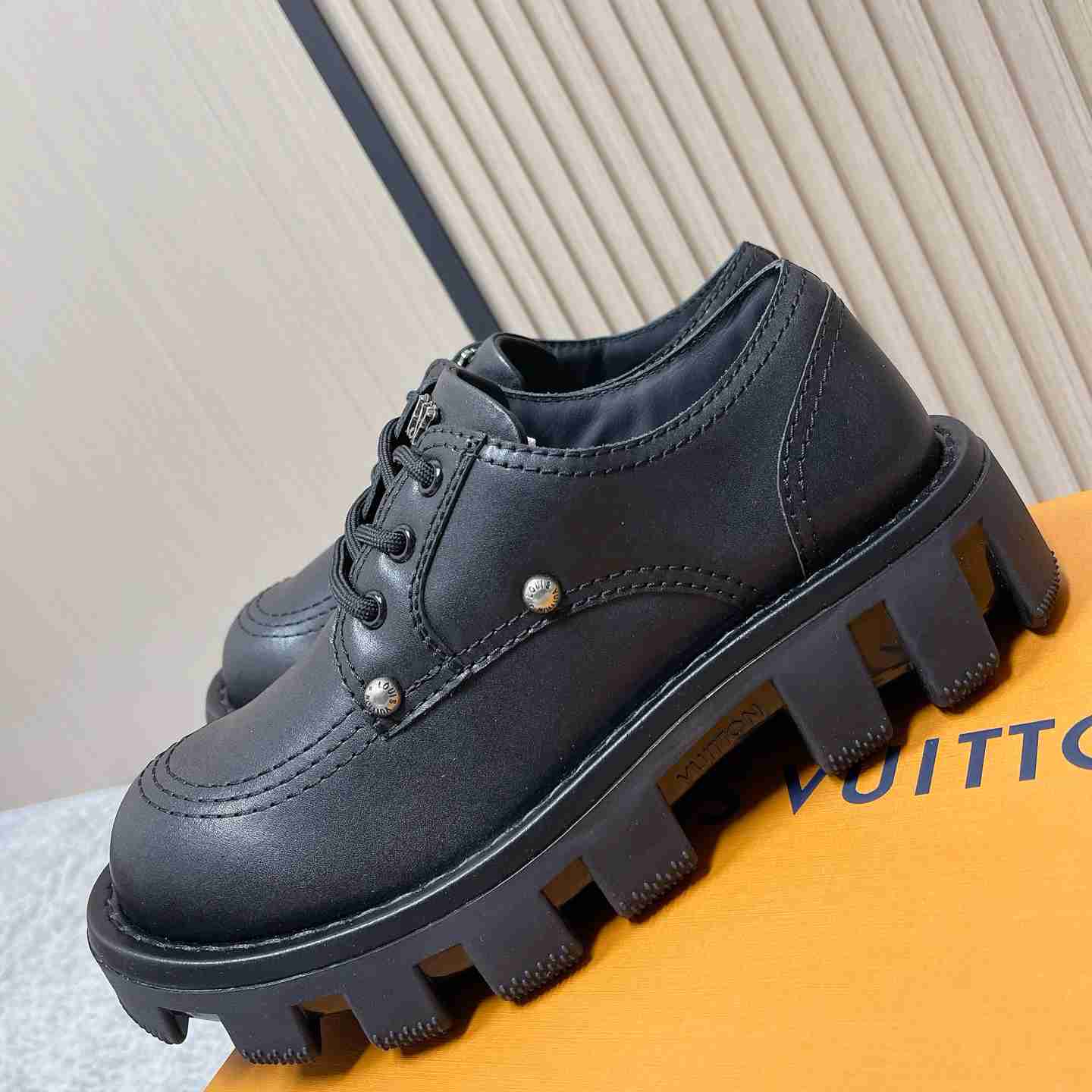 Louis Vuitton LV Checker Derby 1ACN3W - DopestKickz