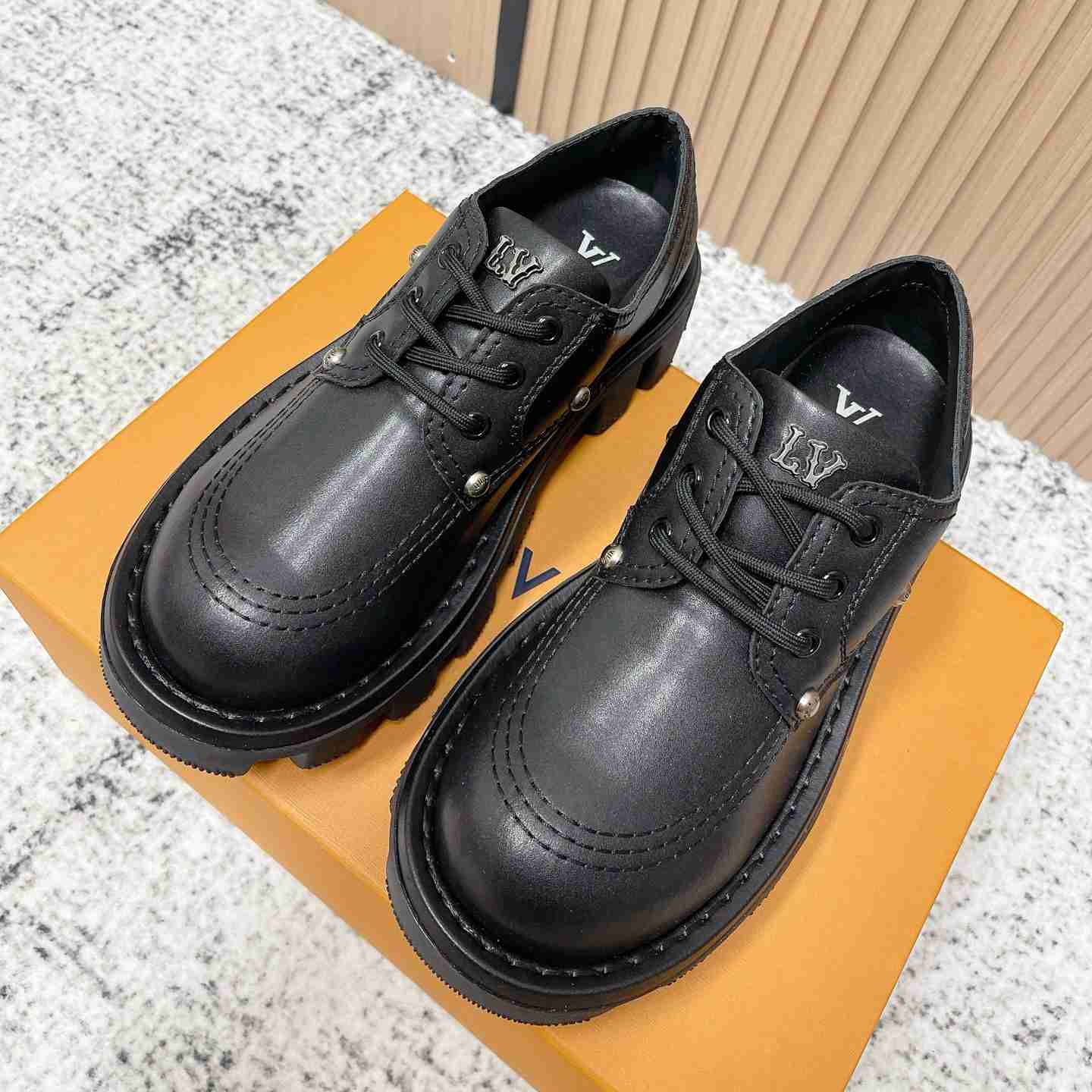 Louis Vuitton LV Checker Derby 1ACN3W - DopestKickz