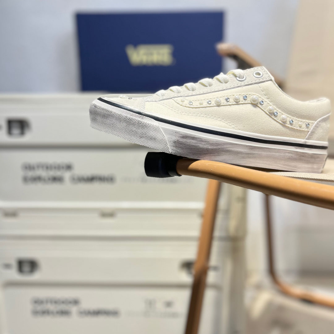 Vans Premium Old Skool Shoes - DopestKickz