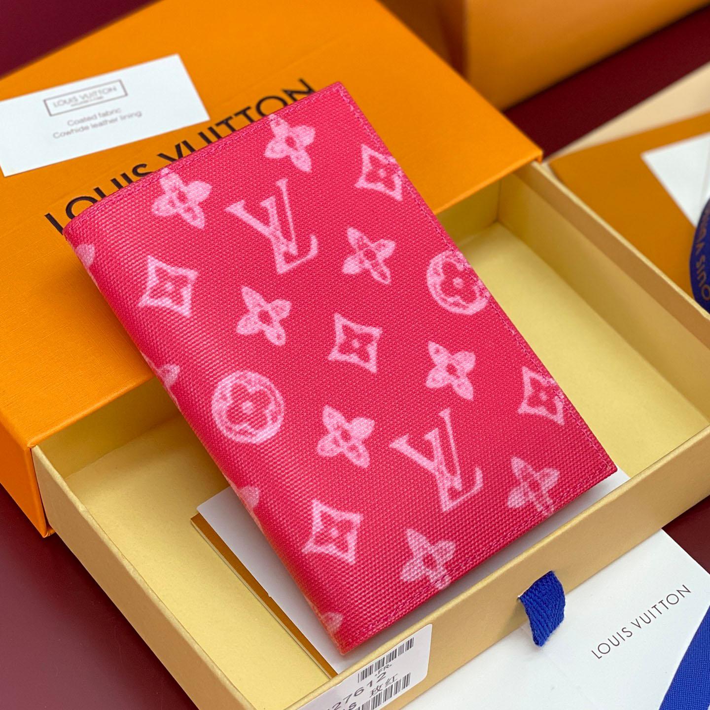 Louis Vuitton Passport Cover   M27615 - DopestKickz