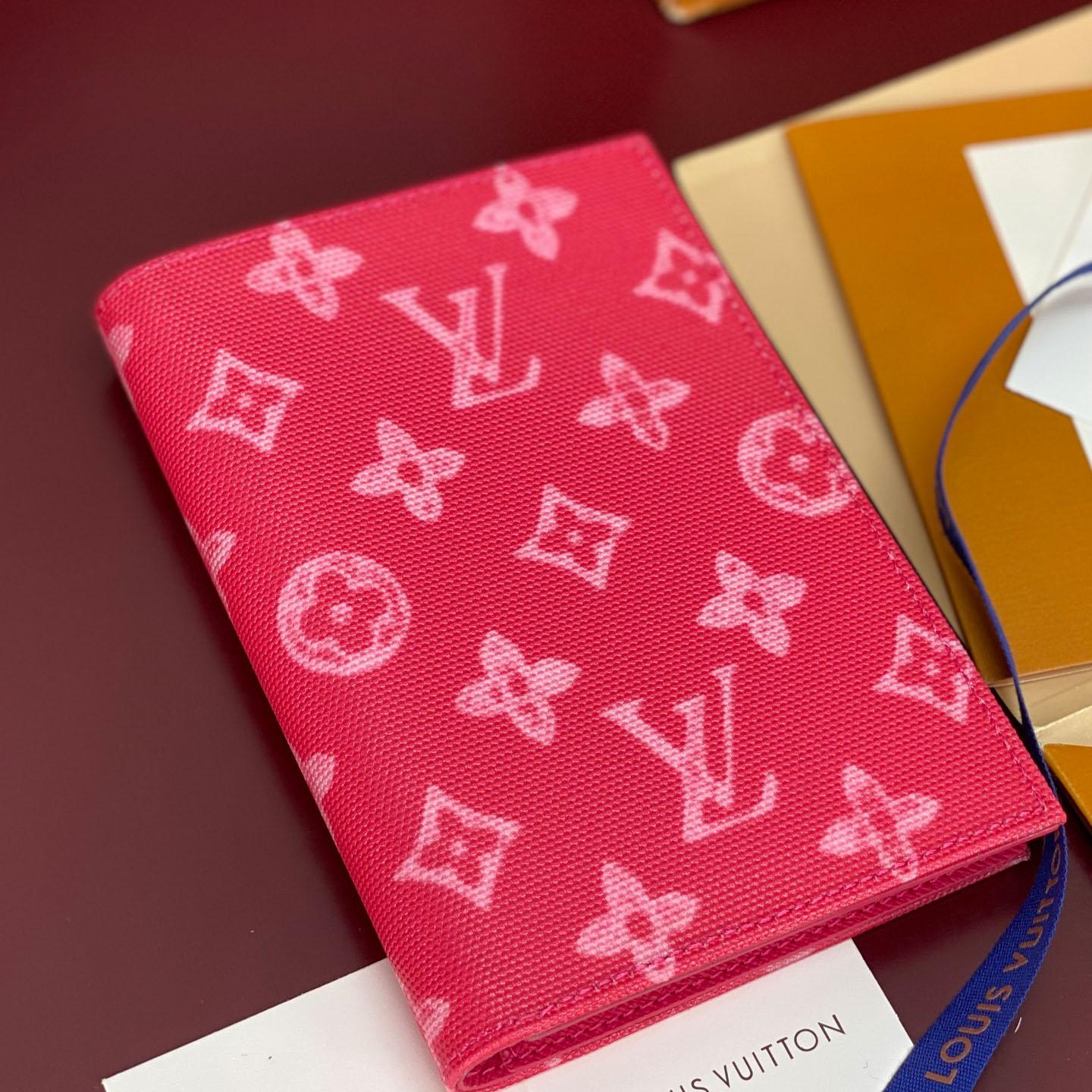 Louis Vuitton Passport Cover   M27615 - DopestKickz