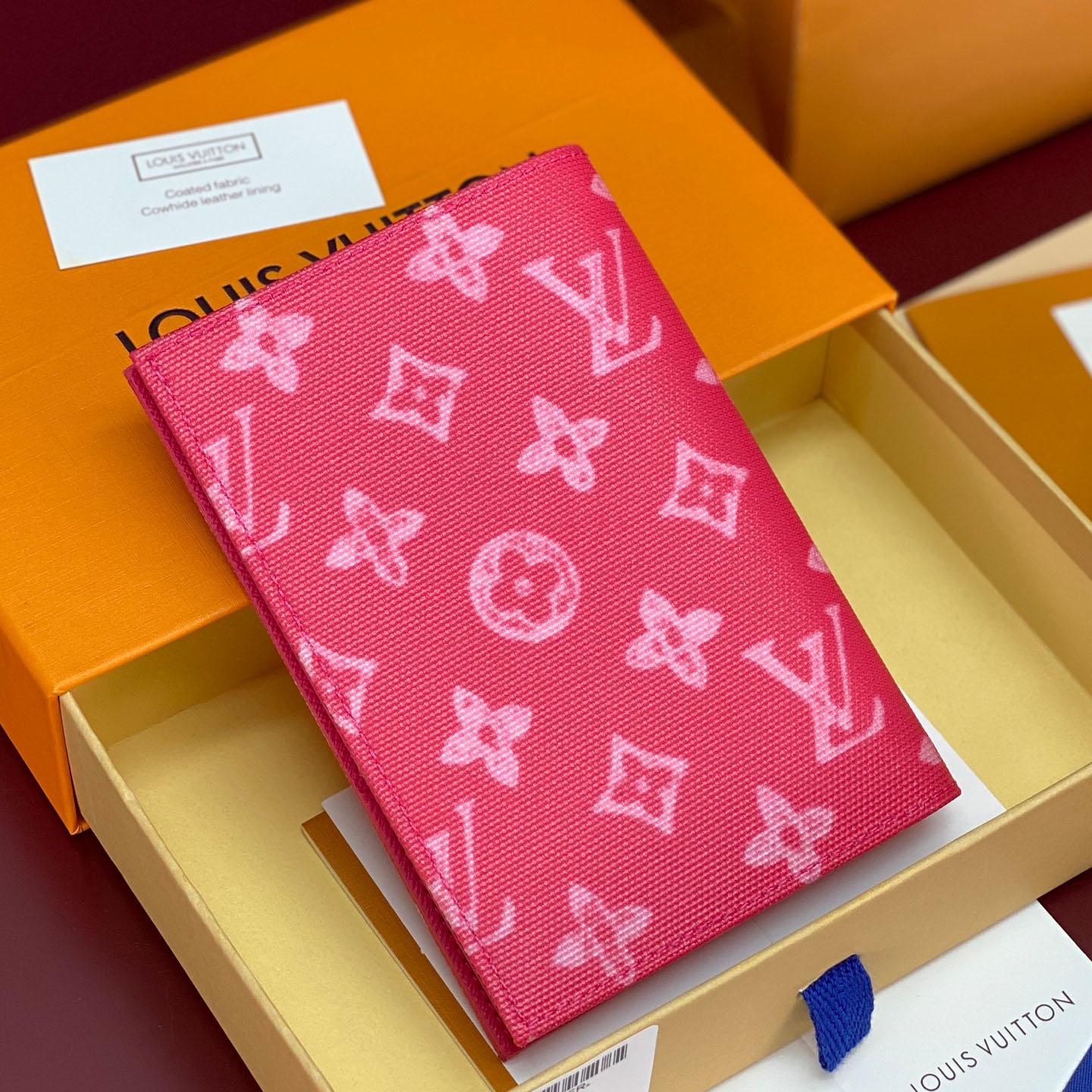 Louis Vuitton Passport Cover   M27615 - DopestKickz