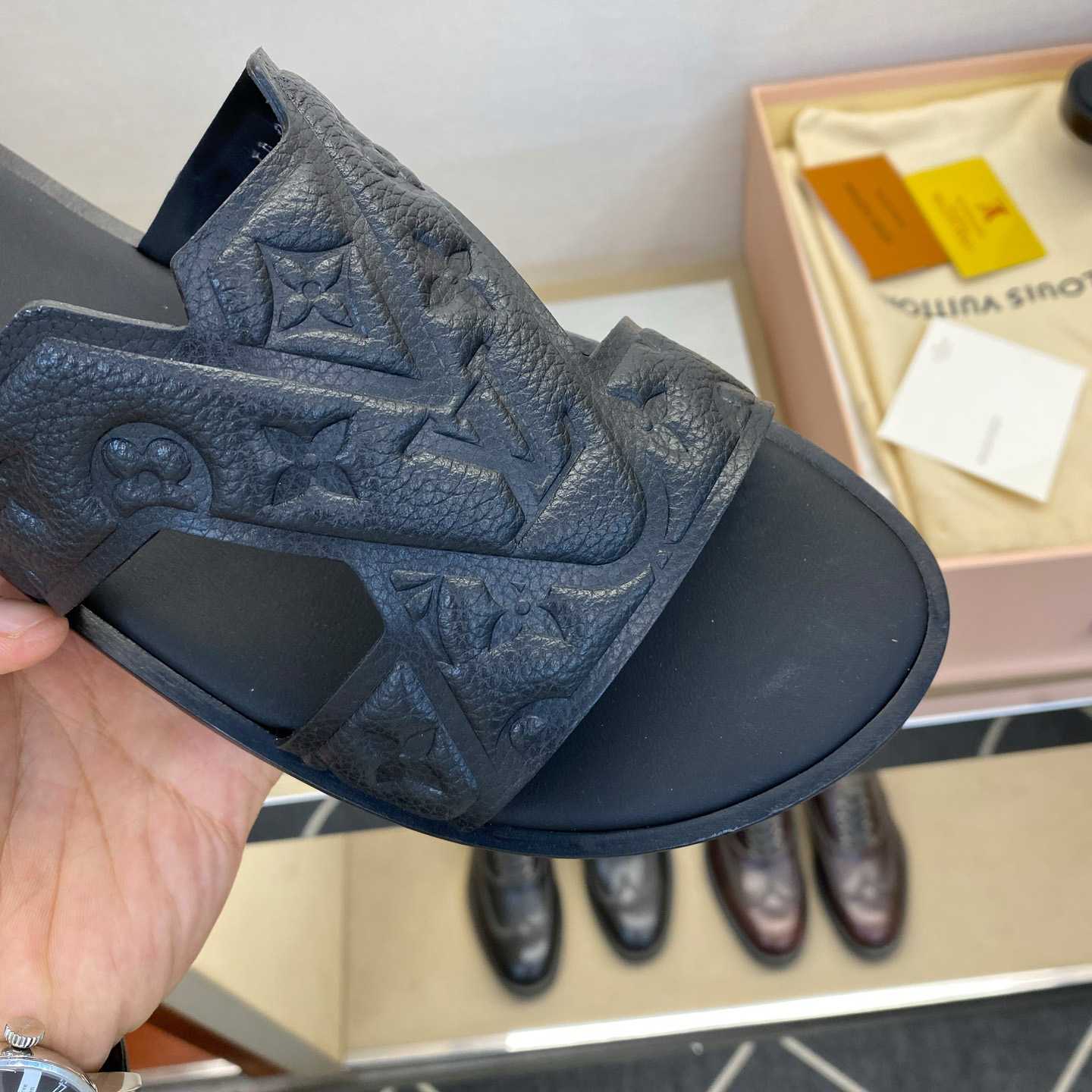 Louis Vuitton LV Oasis Mule    - DopestKickz