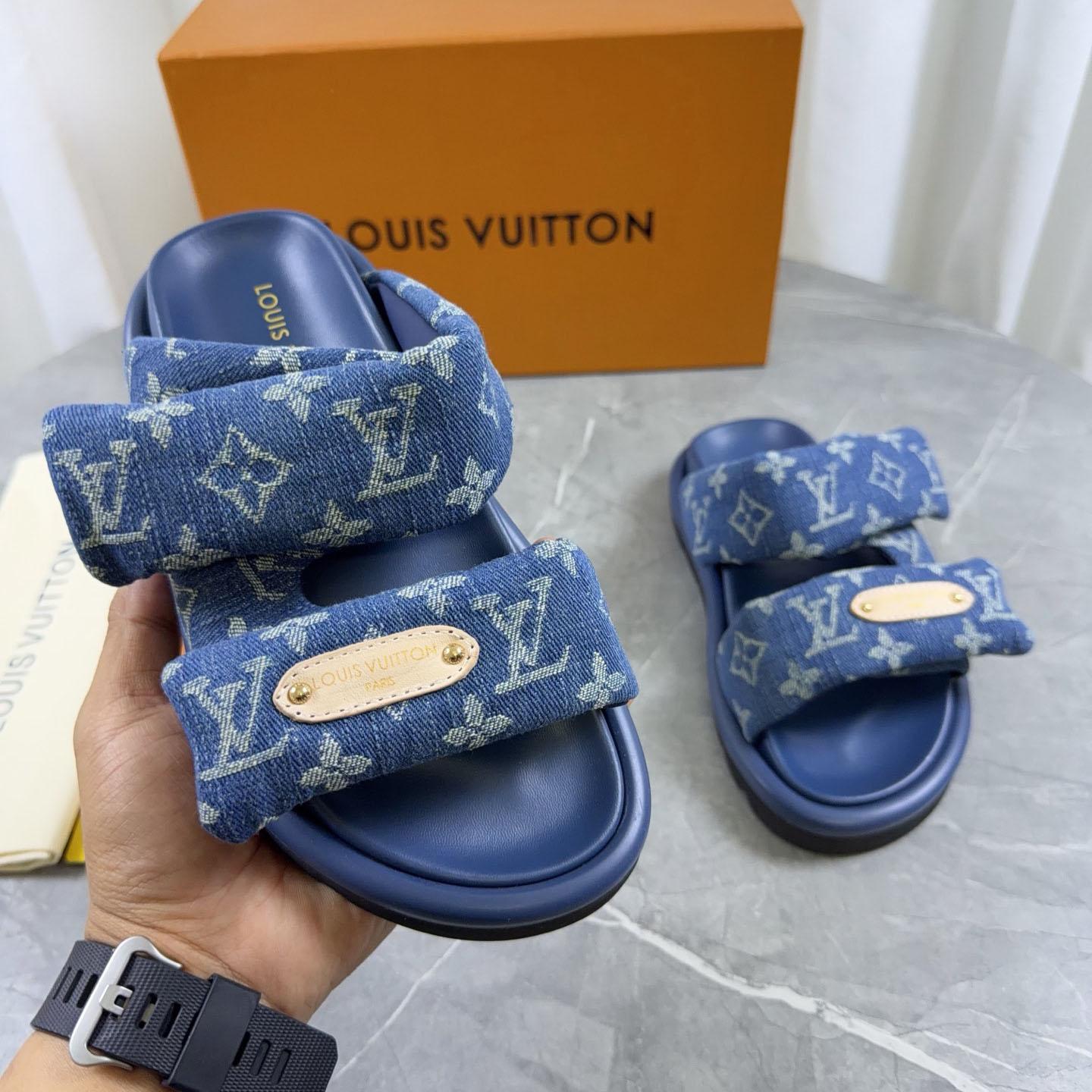 Louis Vuitton Pool Pillow Comfort Mule 1AJN80 - DopestKickz