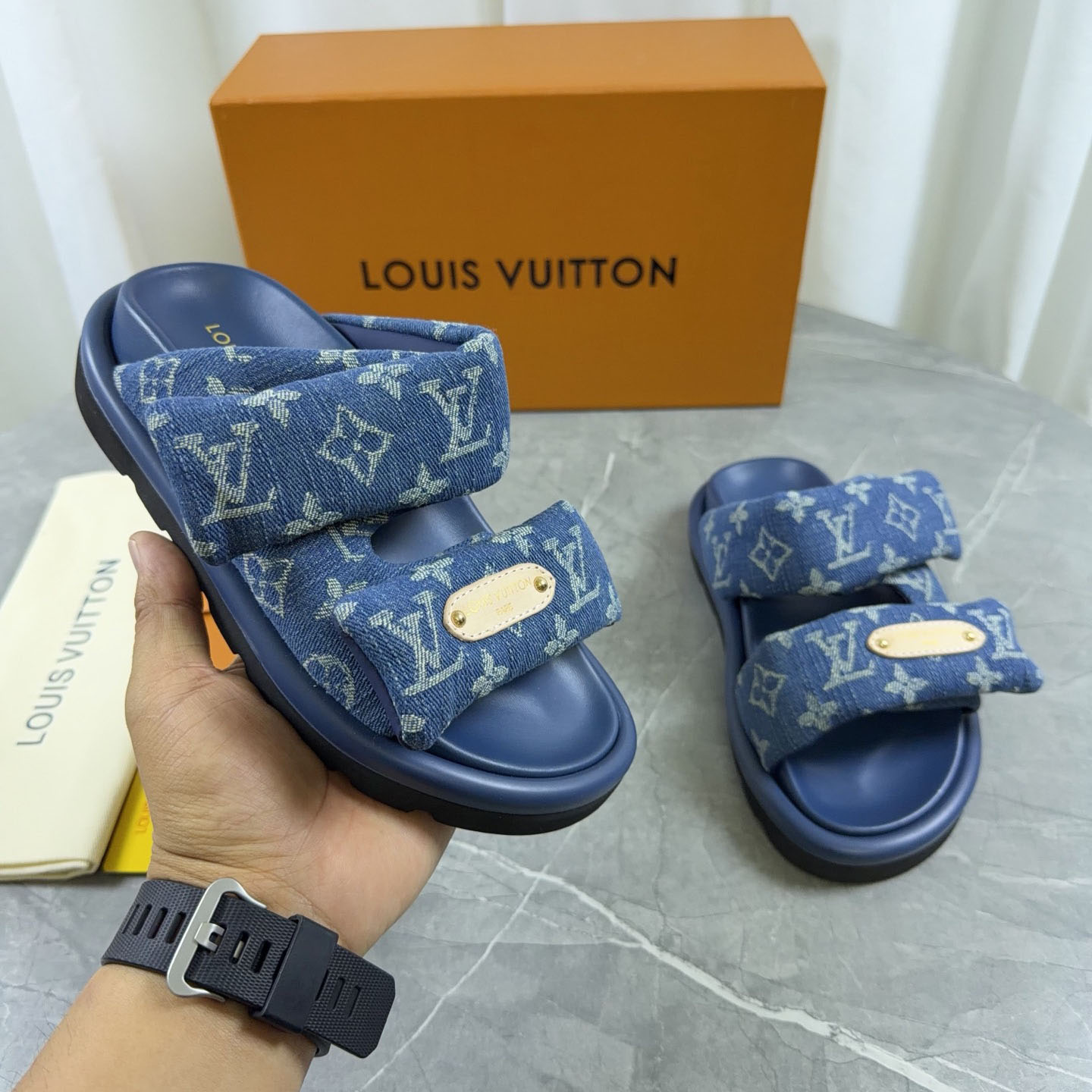 Louis Vuitton Pool Pillow Comfort Mule 1AJN80 - DopestKickz