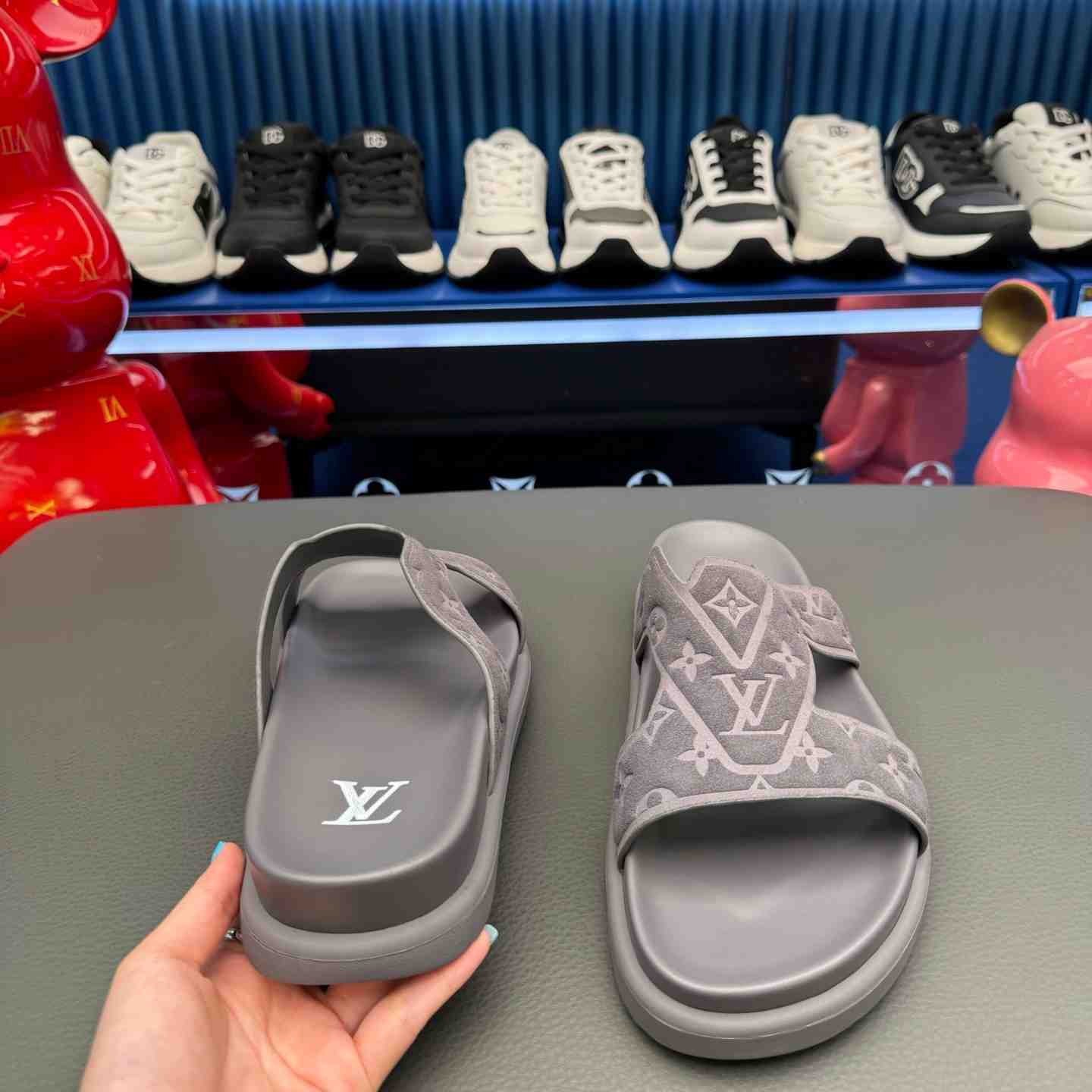 Louis Vuitton LV Oasis Mule    - DopestKickz