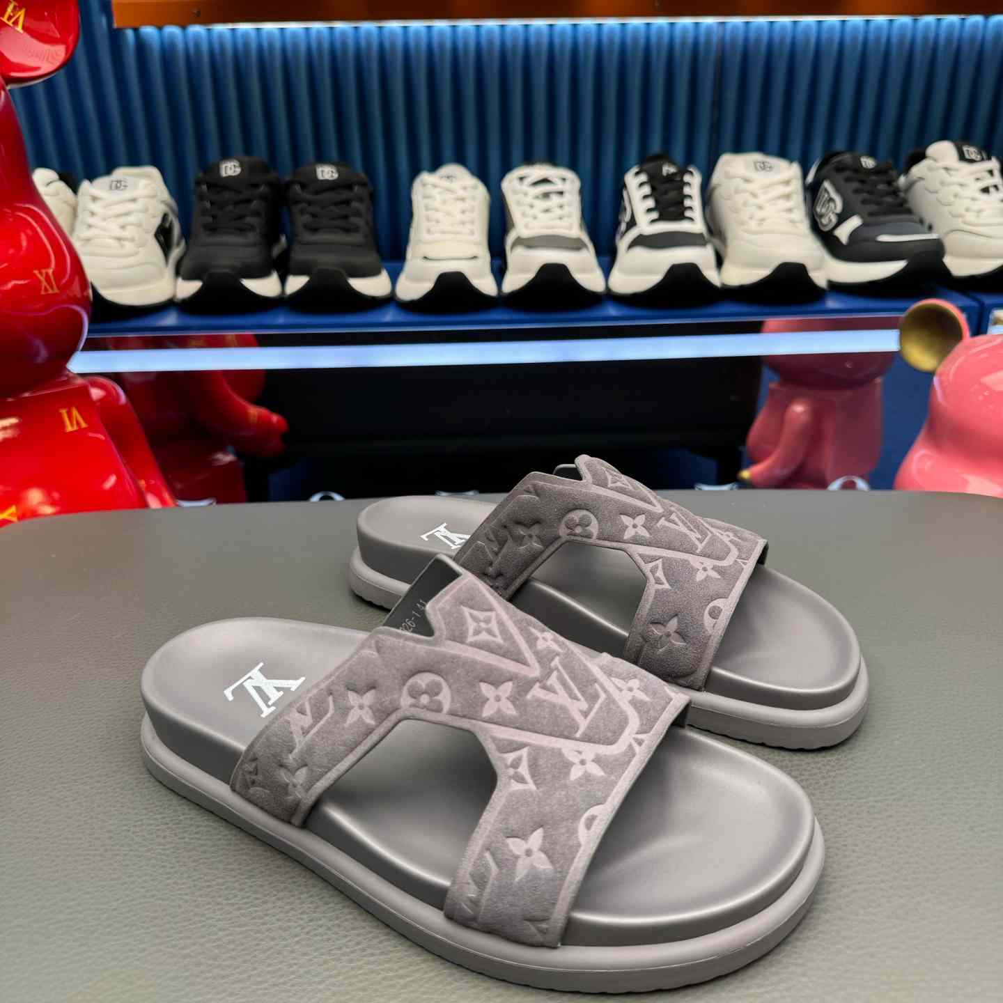 Louis Vuitton LV Oasis Mule    - DopestKickz