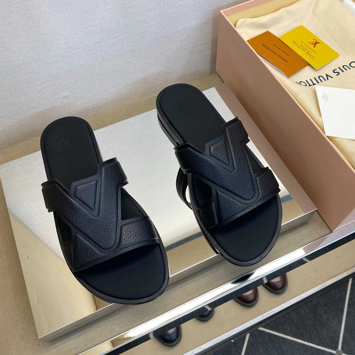 Louis Vuitton LV Oasis Mule    - DopestKickz