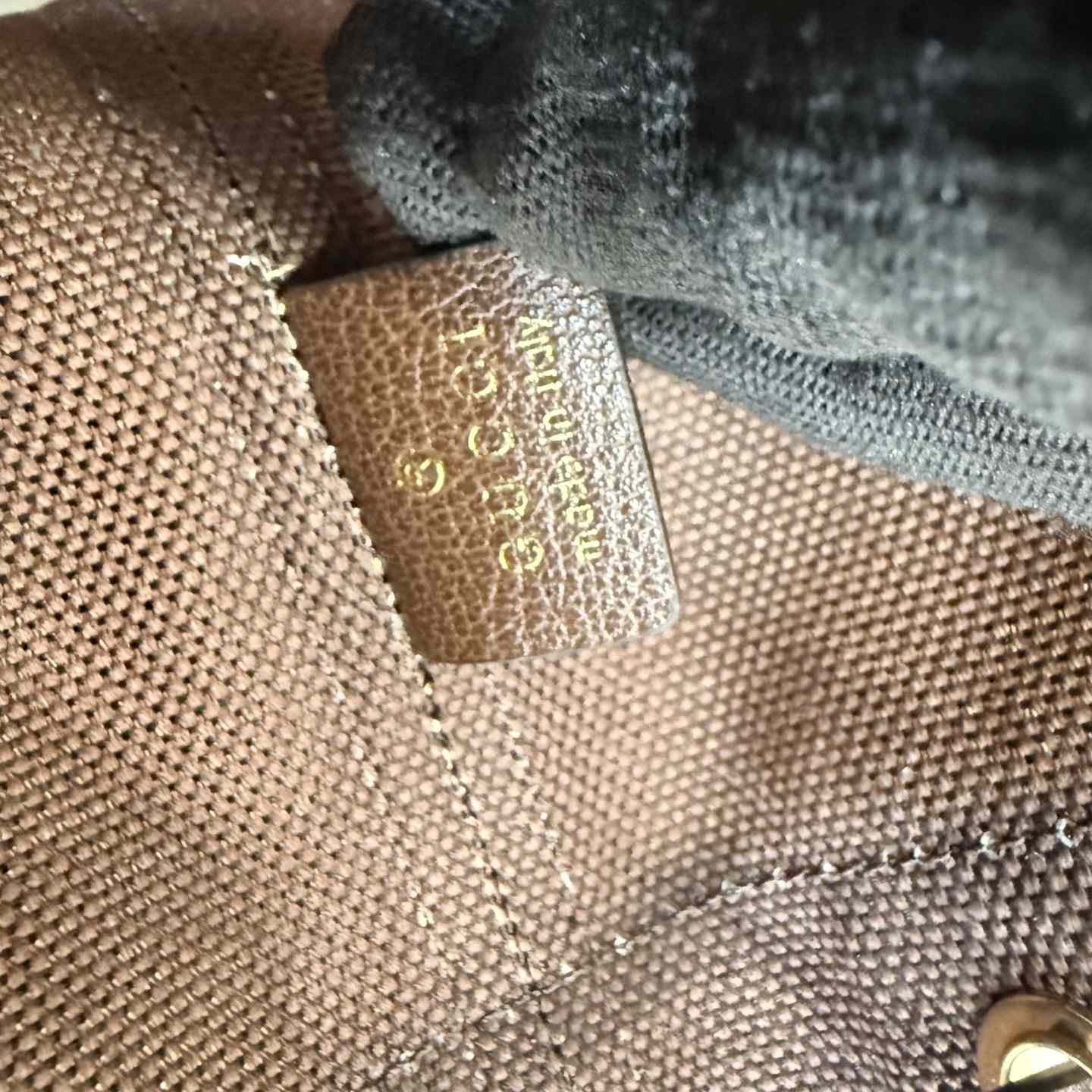 Gucci Venice Large Bucket Bag - DopestKickz