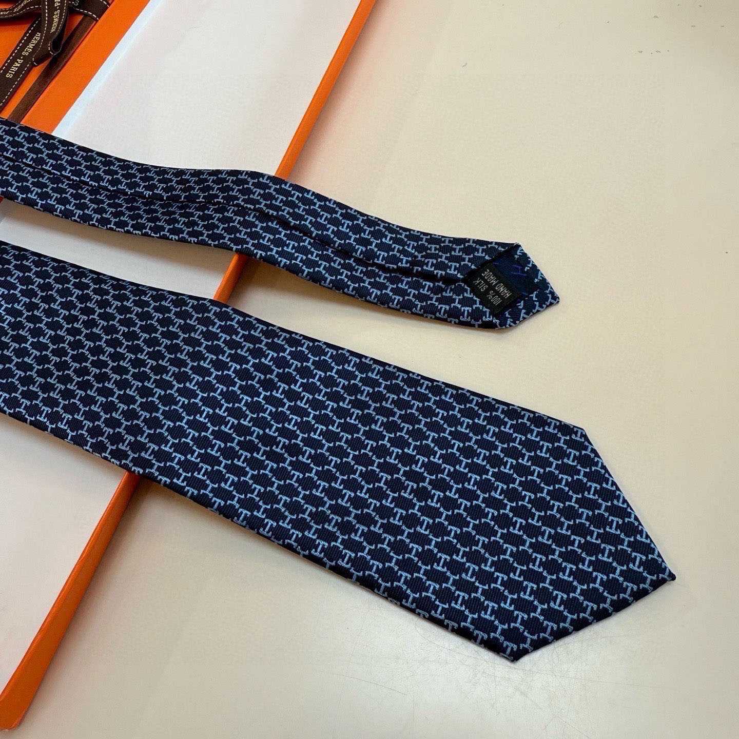 Hermes Dancing H Tie - DopestKickz