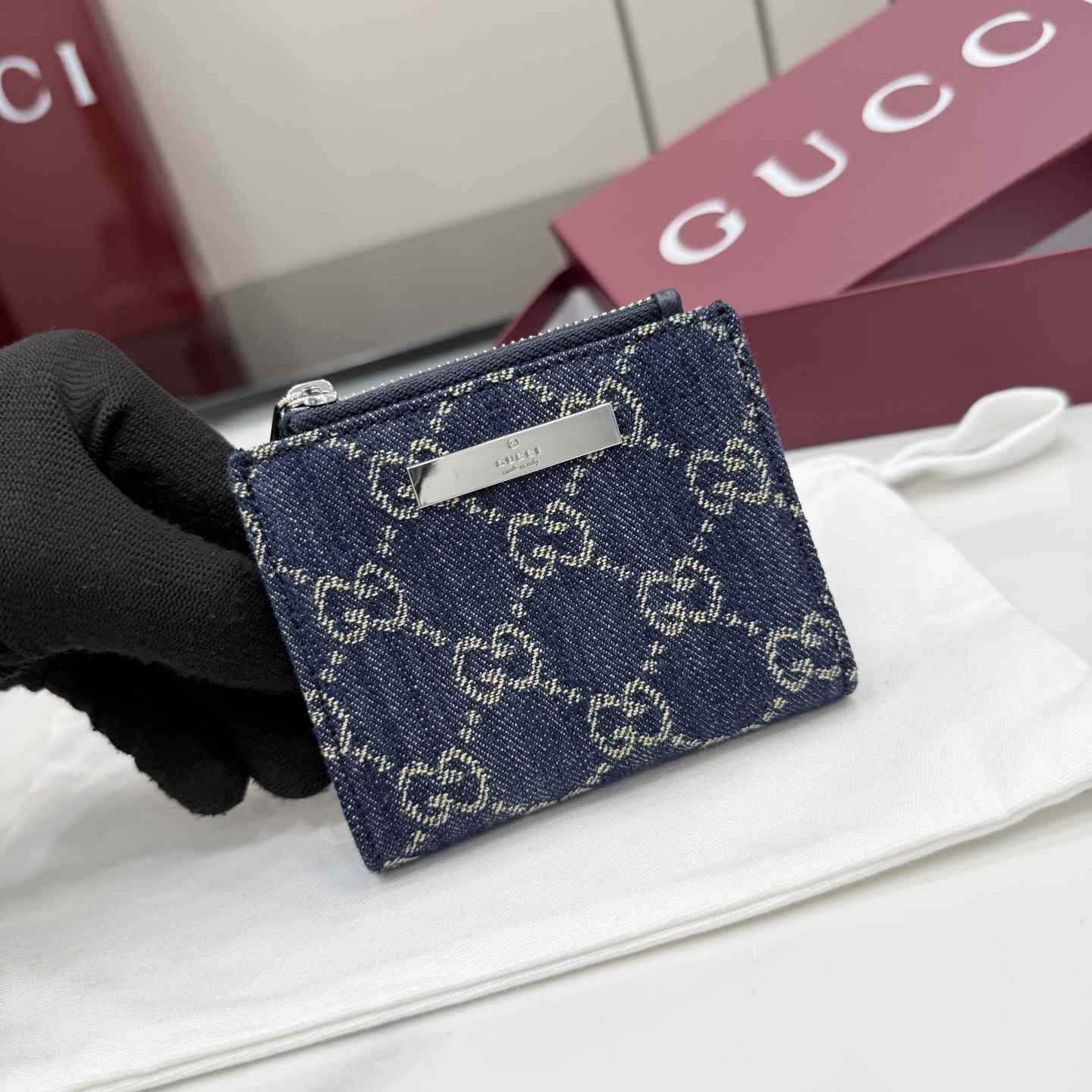 Gucci Small Wallet With Gucci Plaque - DopestKickz