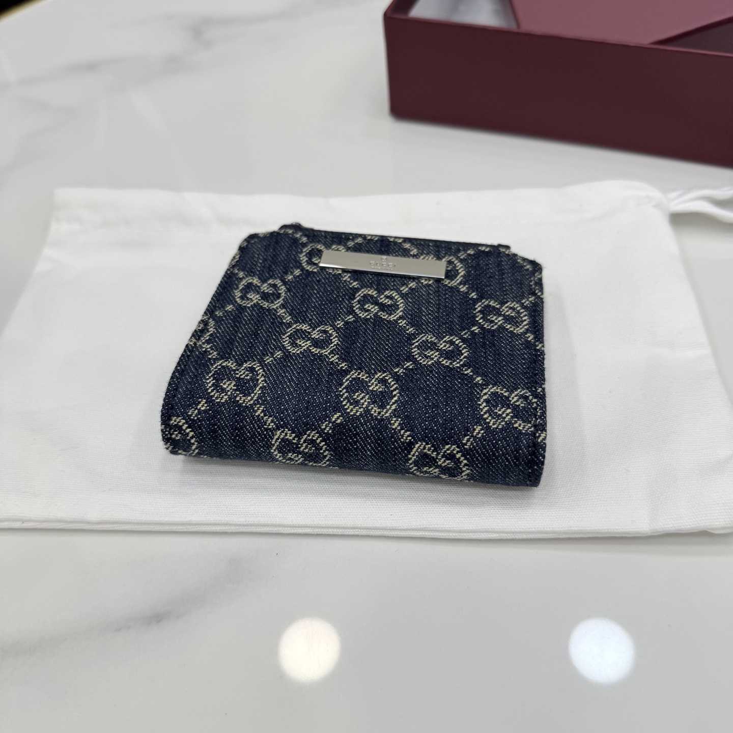 Gucci Small Wallet With Gucci Plaque - DopestKickz