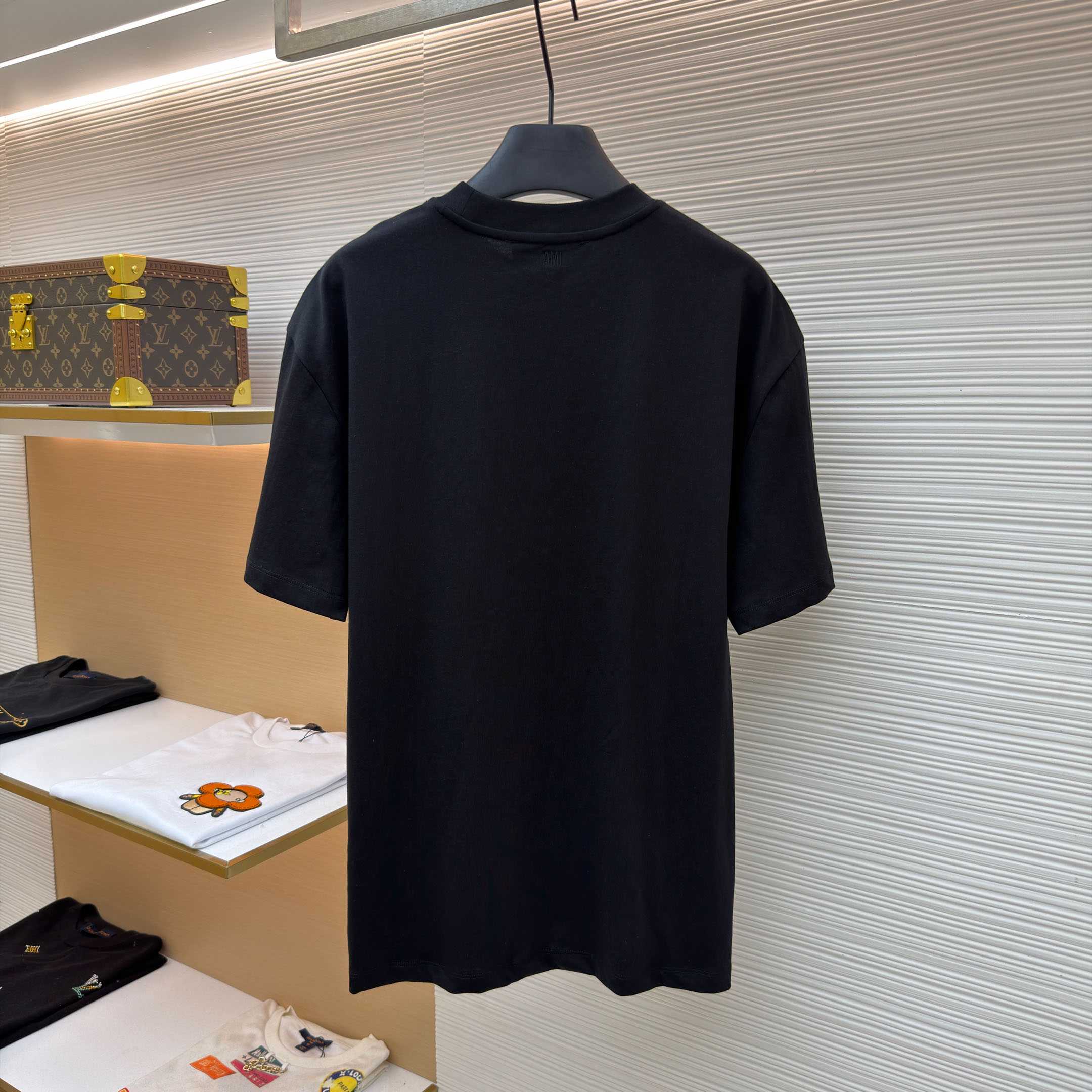 AMI Paris Black Cotton Ami De Coeur T-shirt - DopestKickz