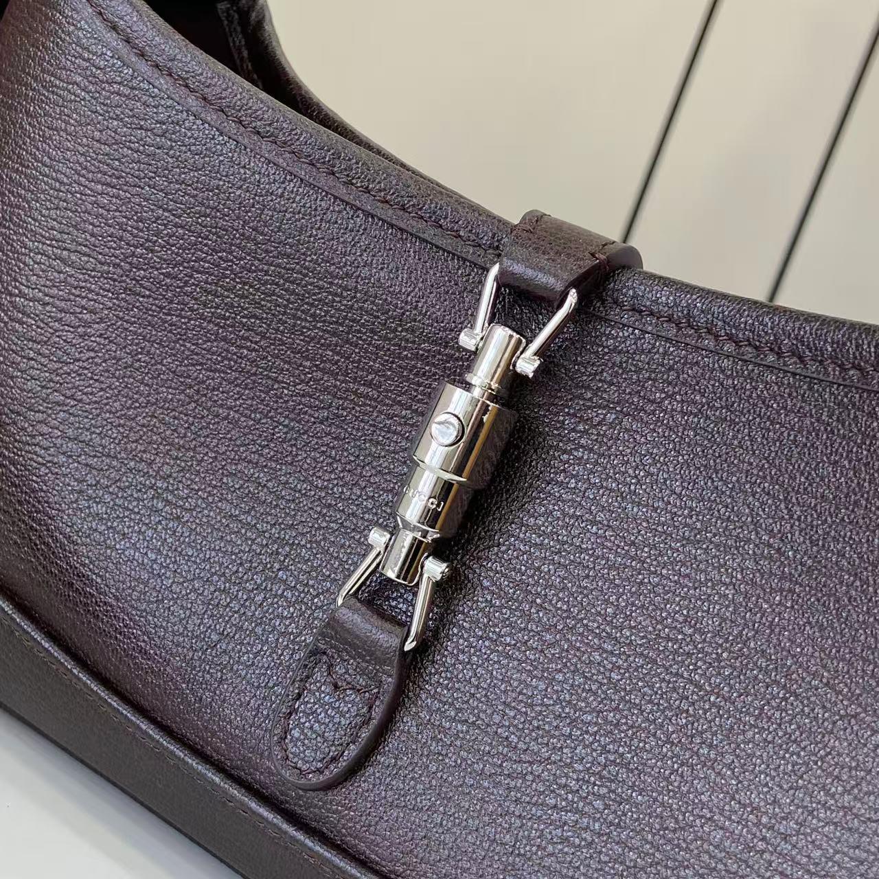 Gucci Jackie Slim Medium Shoulder Bag  - DopestKickz