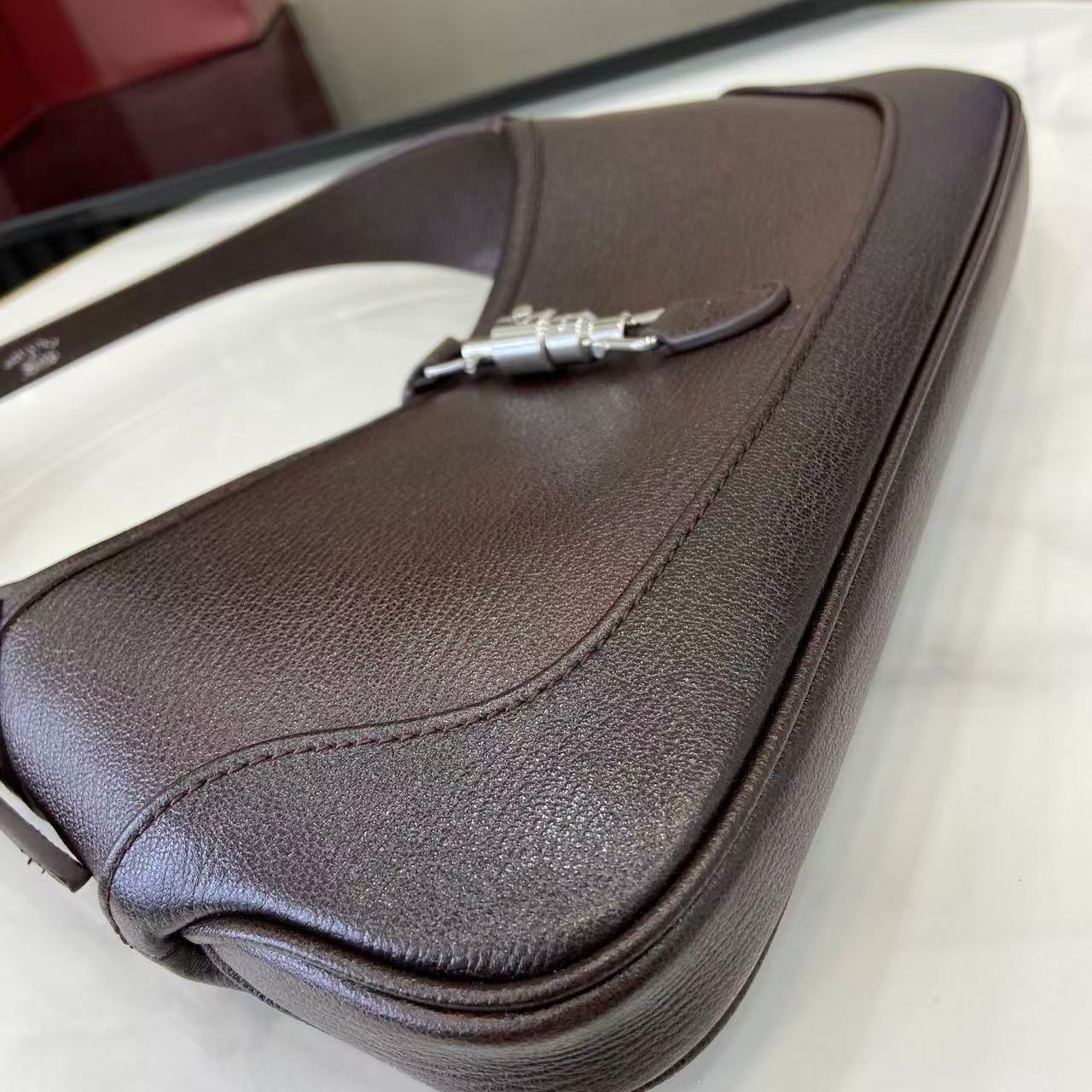 Gucci Jackie Slim Medium Shoulder Bag  - DopestKickz
