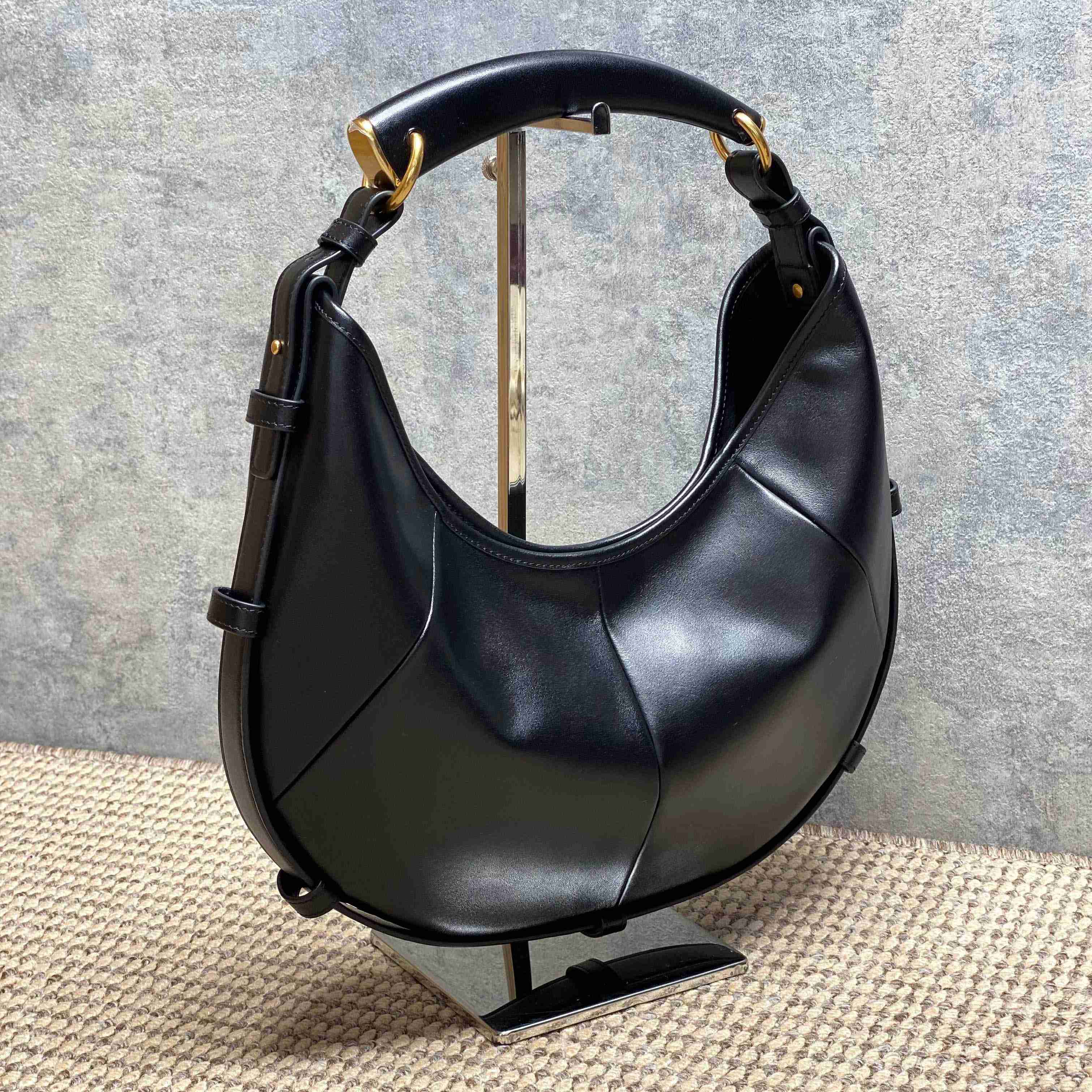 Saint Laurent MOMBASA Medium In Leather - DopestKickz