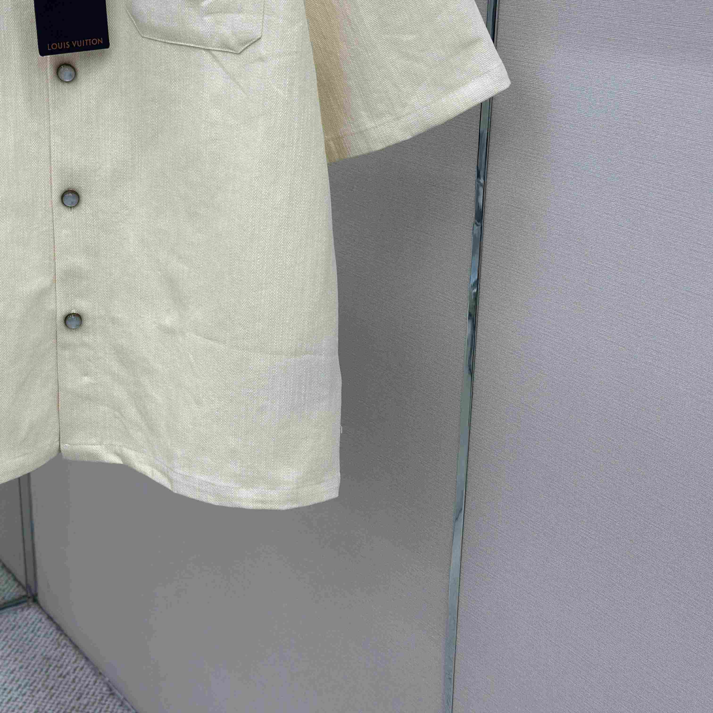 Louis Vuitton Silk-Blend Short-Sleeved Shirt 1AHCHW - DopestKickz