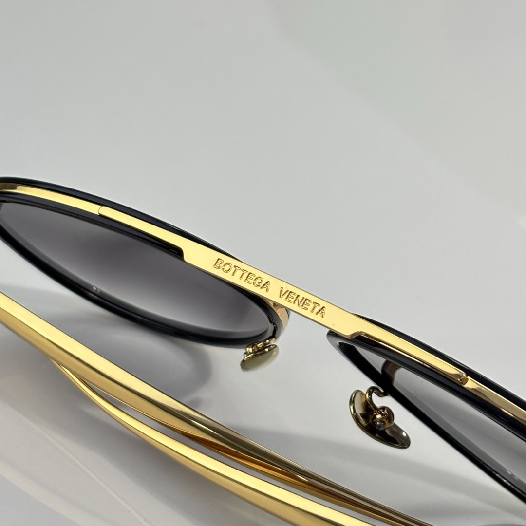 Bottega Veneta BV1305BS  Sunglasses   - DopestKickz