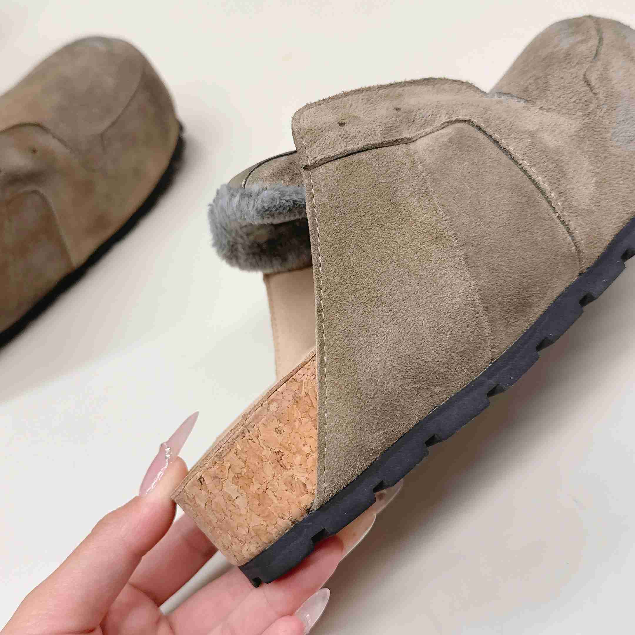 Balenciaga Dumbo Mule In Beige - DopestKickz