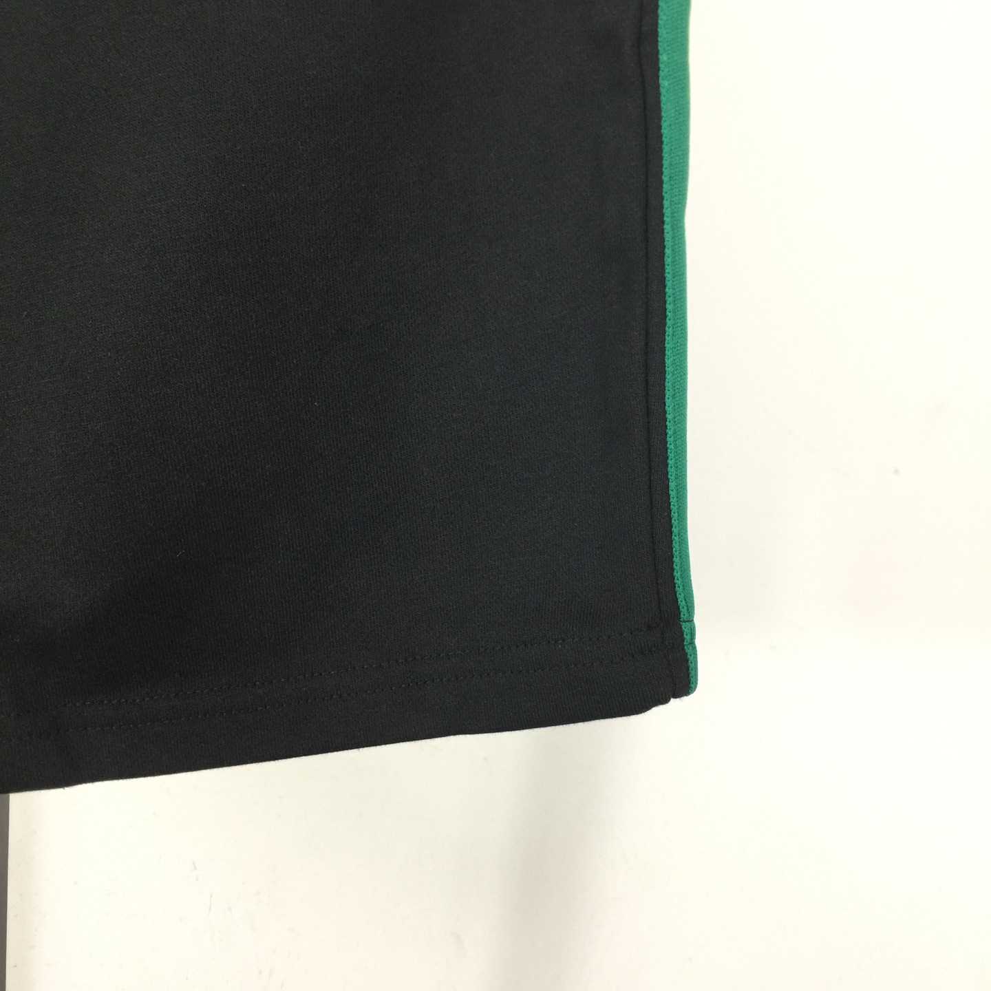 Gucci Men's Bermuda shorts  - DopestKickz