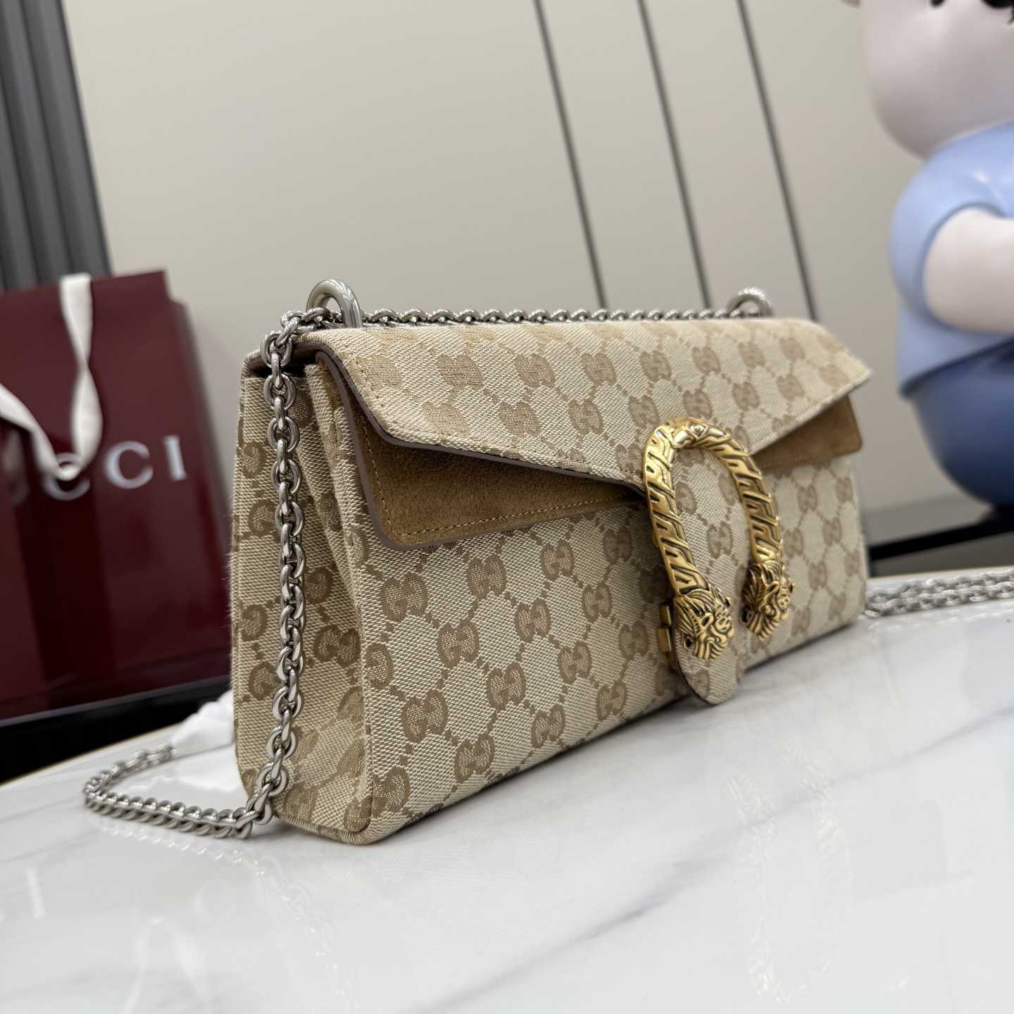 Gucci Dionysus Medium Shoulder Bag - DopestKickz