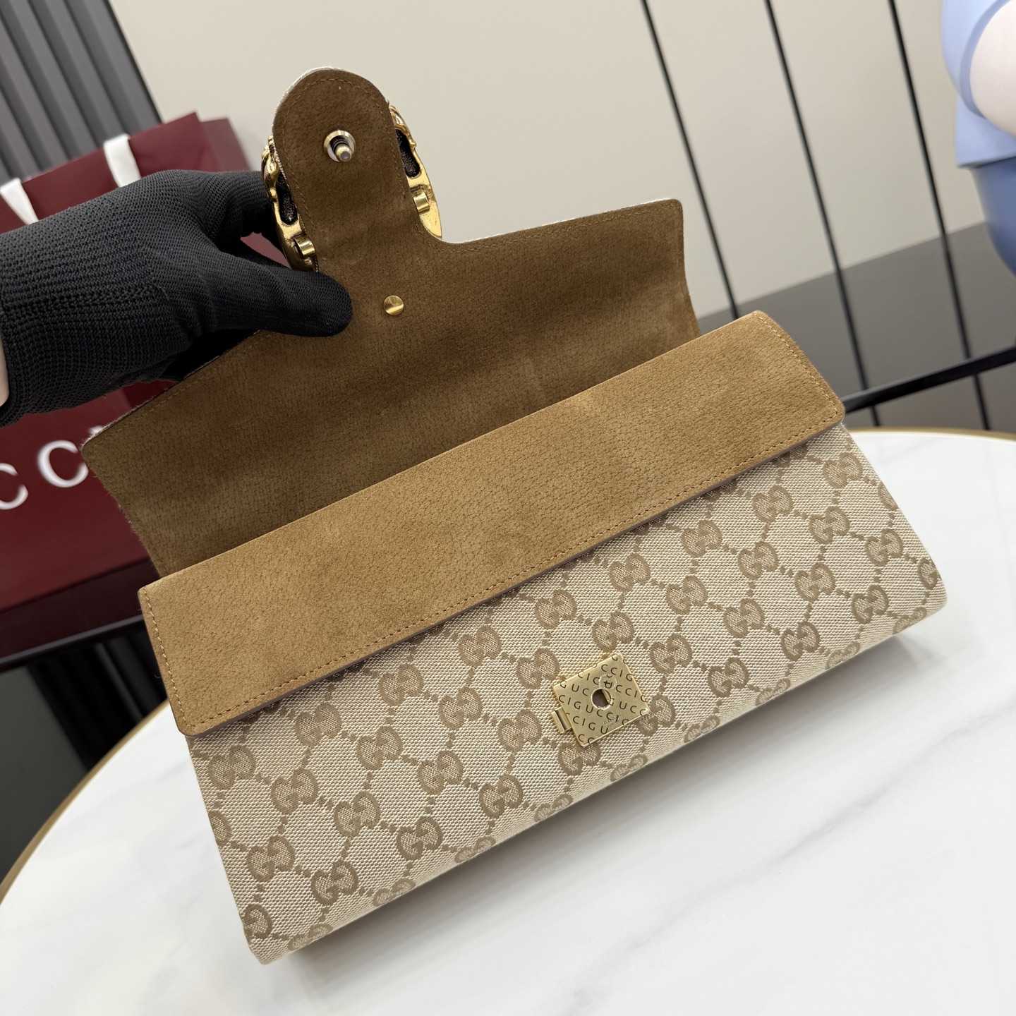 Gucci Dionysus Medium Shoulder Bag - DopestKickz