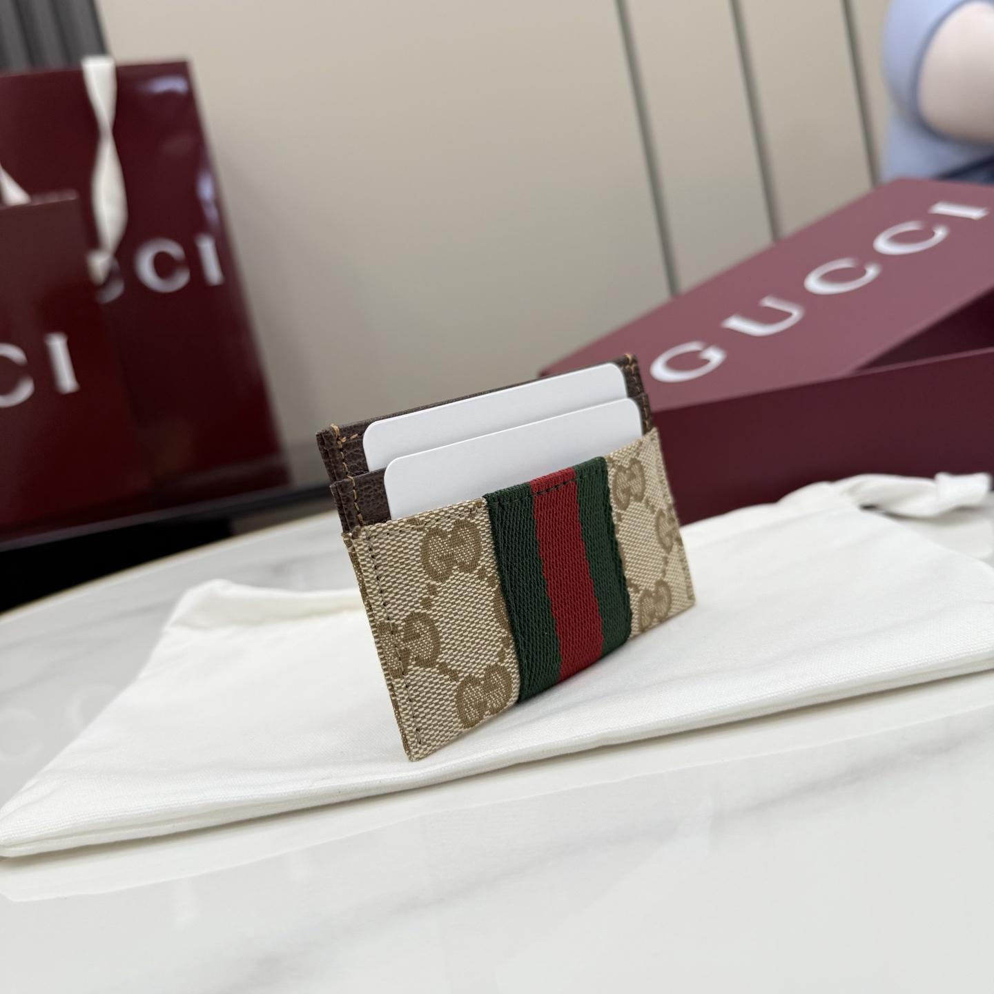 Gucci GG Card Case With Web - DopestKickz