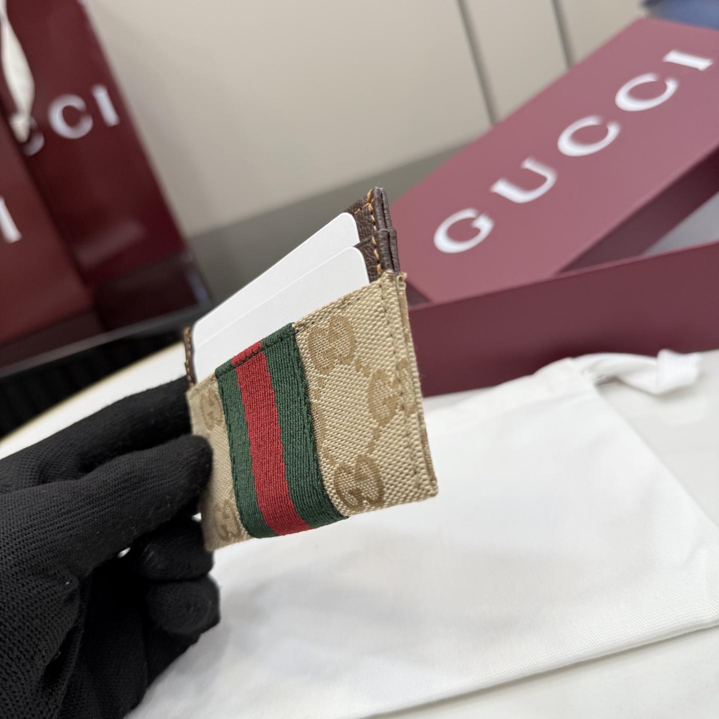 Gucci GG Card Case With Web - DopestKickz