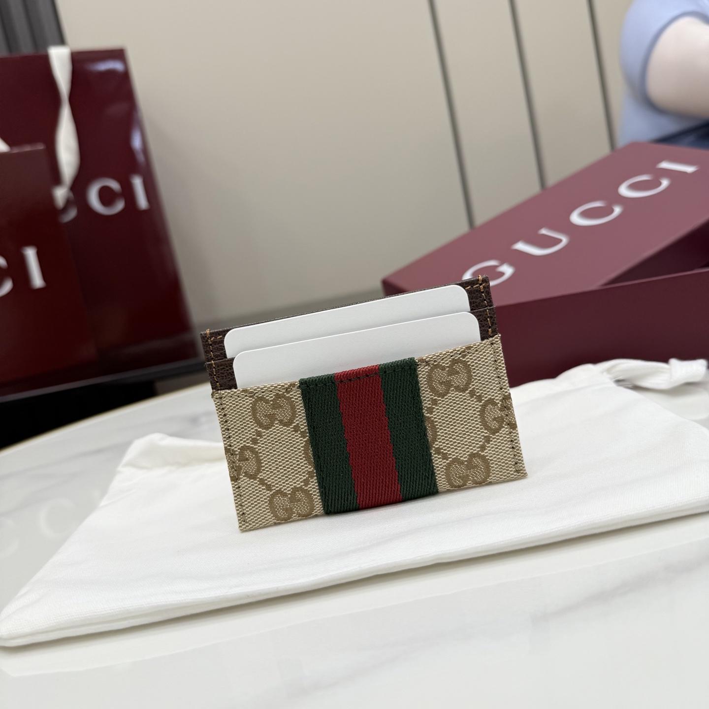 Gucci GG Card Case With Web - DopestKickz
