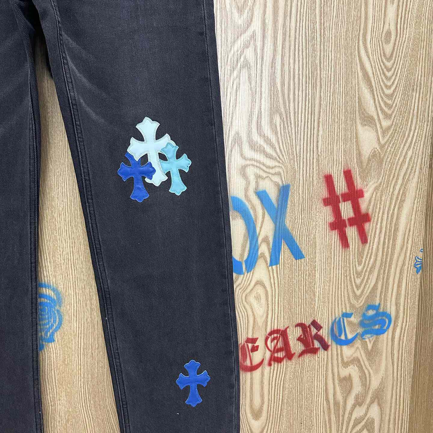 Chrome Hearts London Exclusive Levi's Cross Patch Jeans - DopestKickz