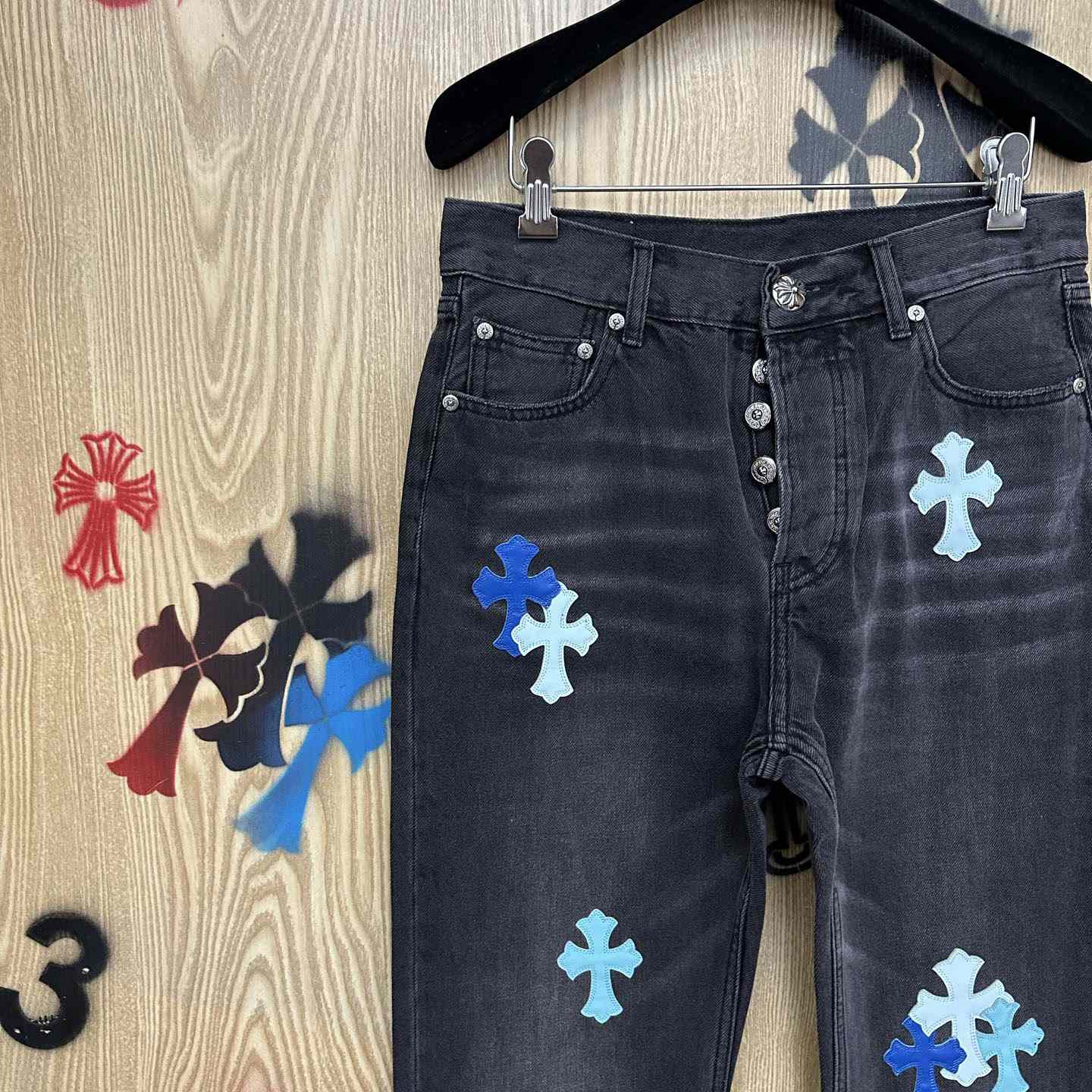 Chrome Hearts London Exclusive Levi's Cross Patch Jeans - DopestKickz
