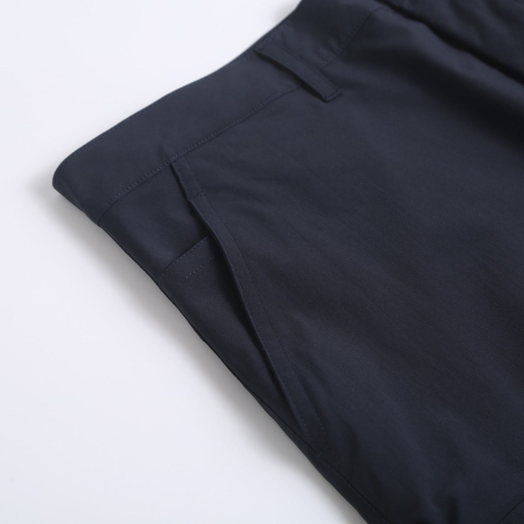 Dior Cargo Shorts With Dior Embroidery - DopestKickz