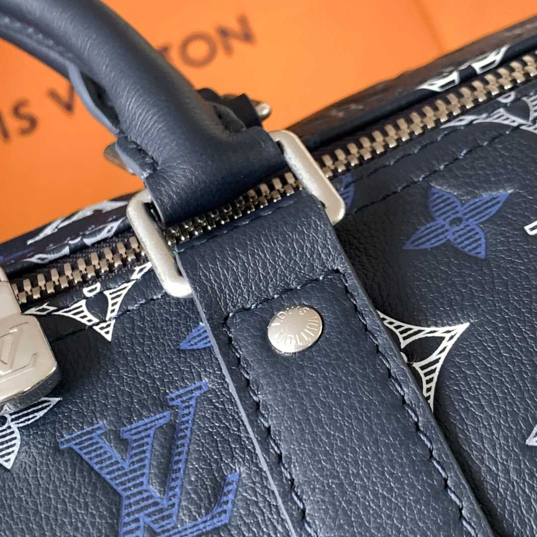 Louis Vuitton Keepall Bandoulière 50   M28836 - DopestKickz