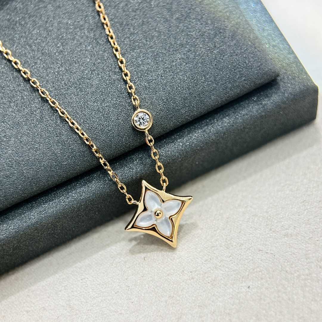 Louis Vuitton Color Blossom BB Star Pendant - DopestKickz