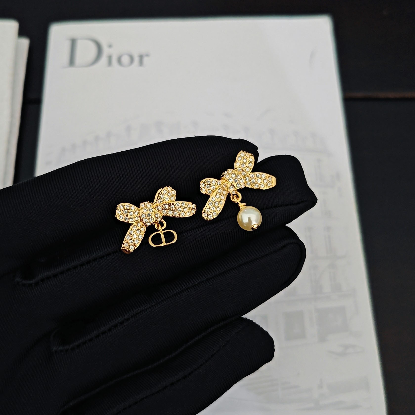 Dior Delicate Bow Earrings - DopestKickz