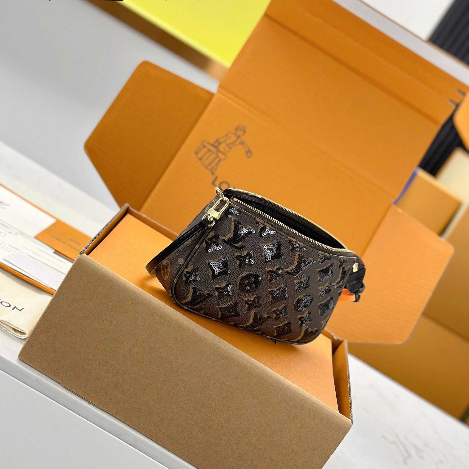 Louis Vuitton Pochette Accessoires M26473 - DopestKickz