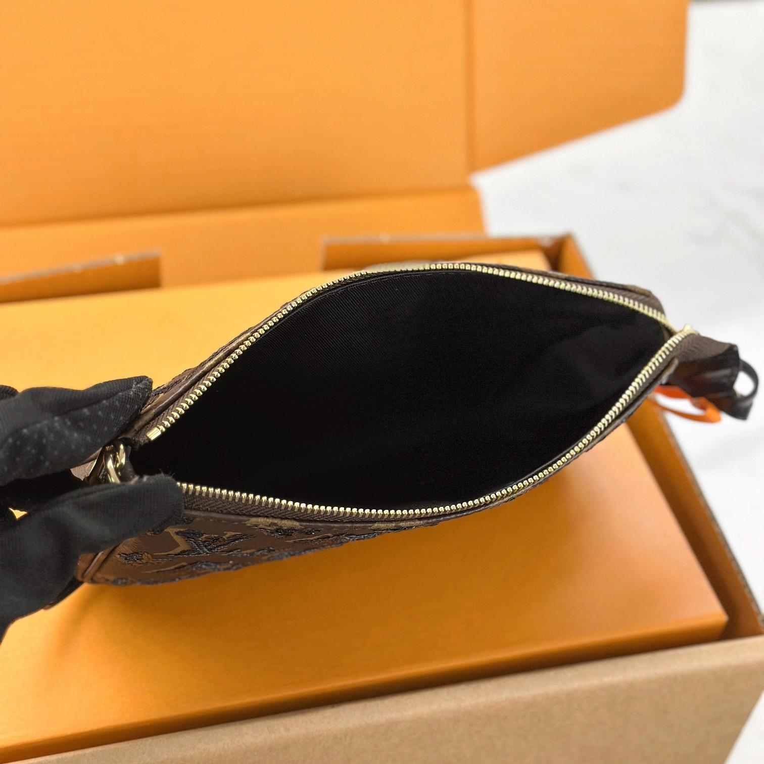Louis Vuitton Pochette Accessoires M26473 - DopestKickz