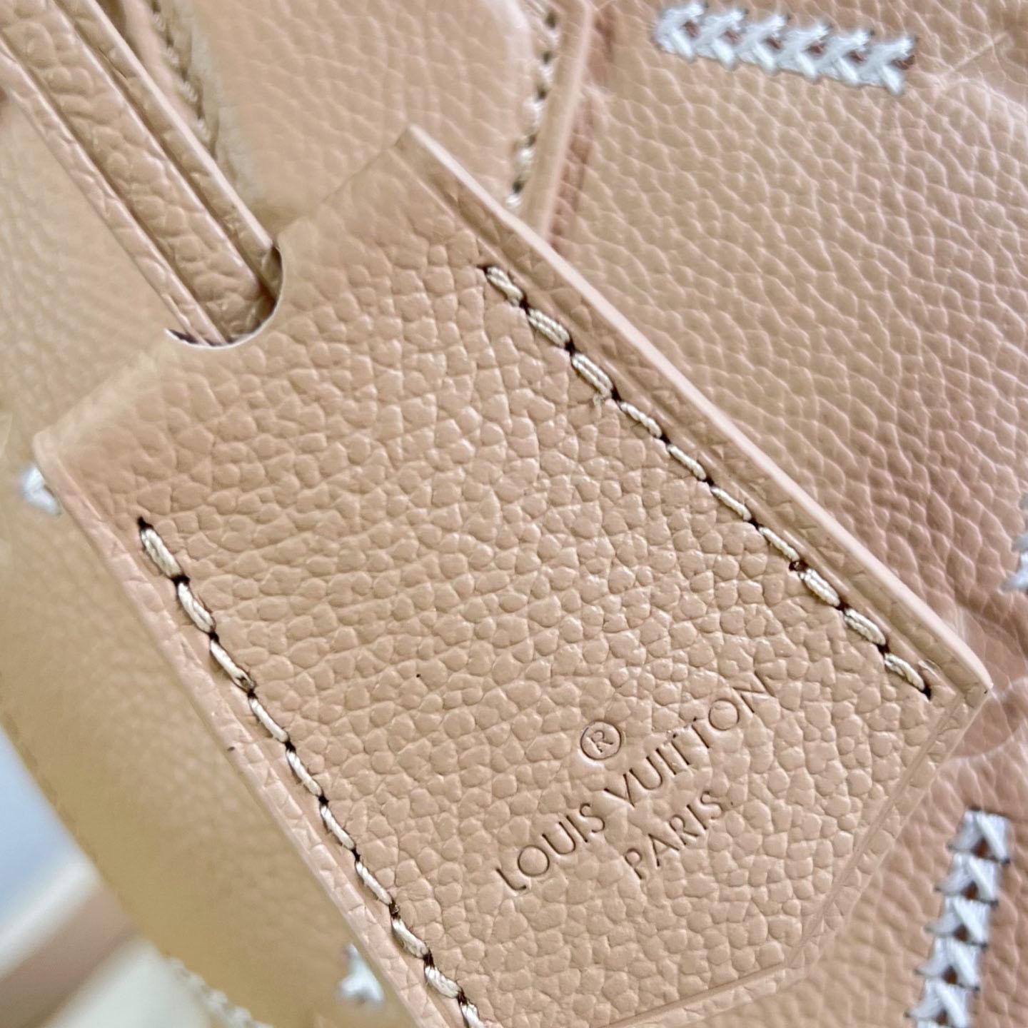 Louis Vuitton Alma BB M28458 - DopestKickz