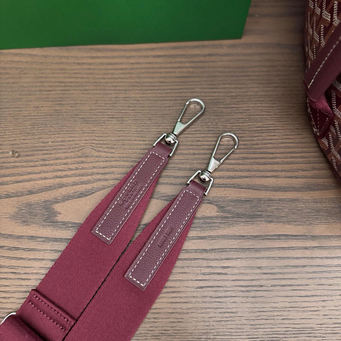 Goyard Barrel 40 Sports Bag - DopestKickz