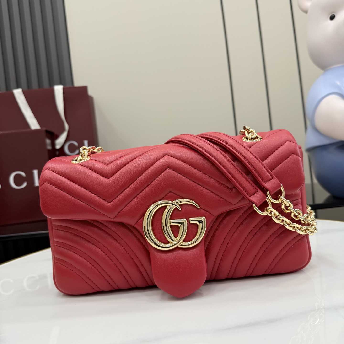 Gucci GG Marmont Medium Shoulder Bag - DopestKickz