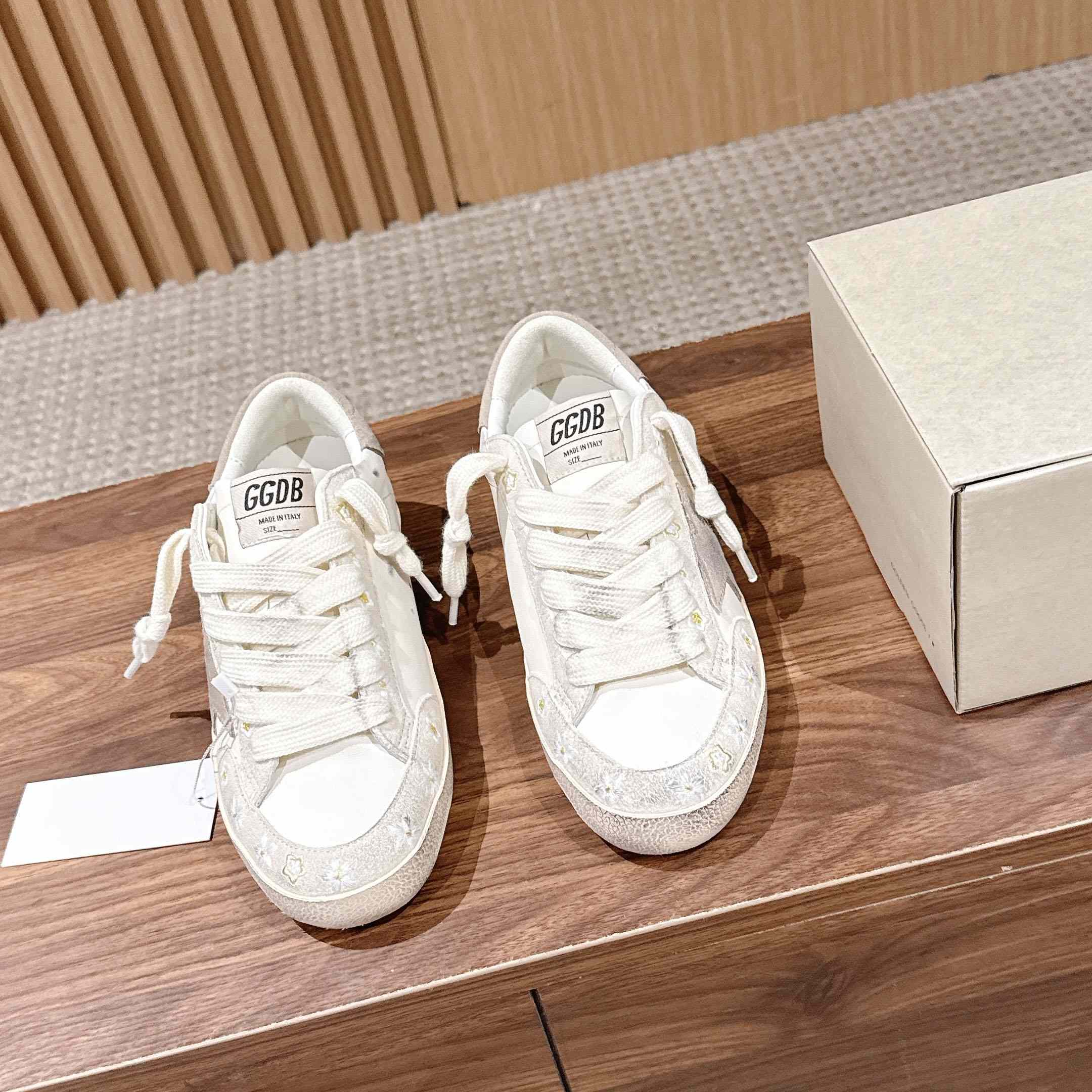 Golden Goose Super-Star Sneakers - DopestKickz
